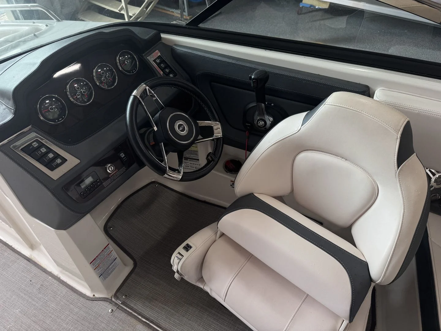 2019 Chaparral 237 SSX Image Thumbnail #6