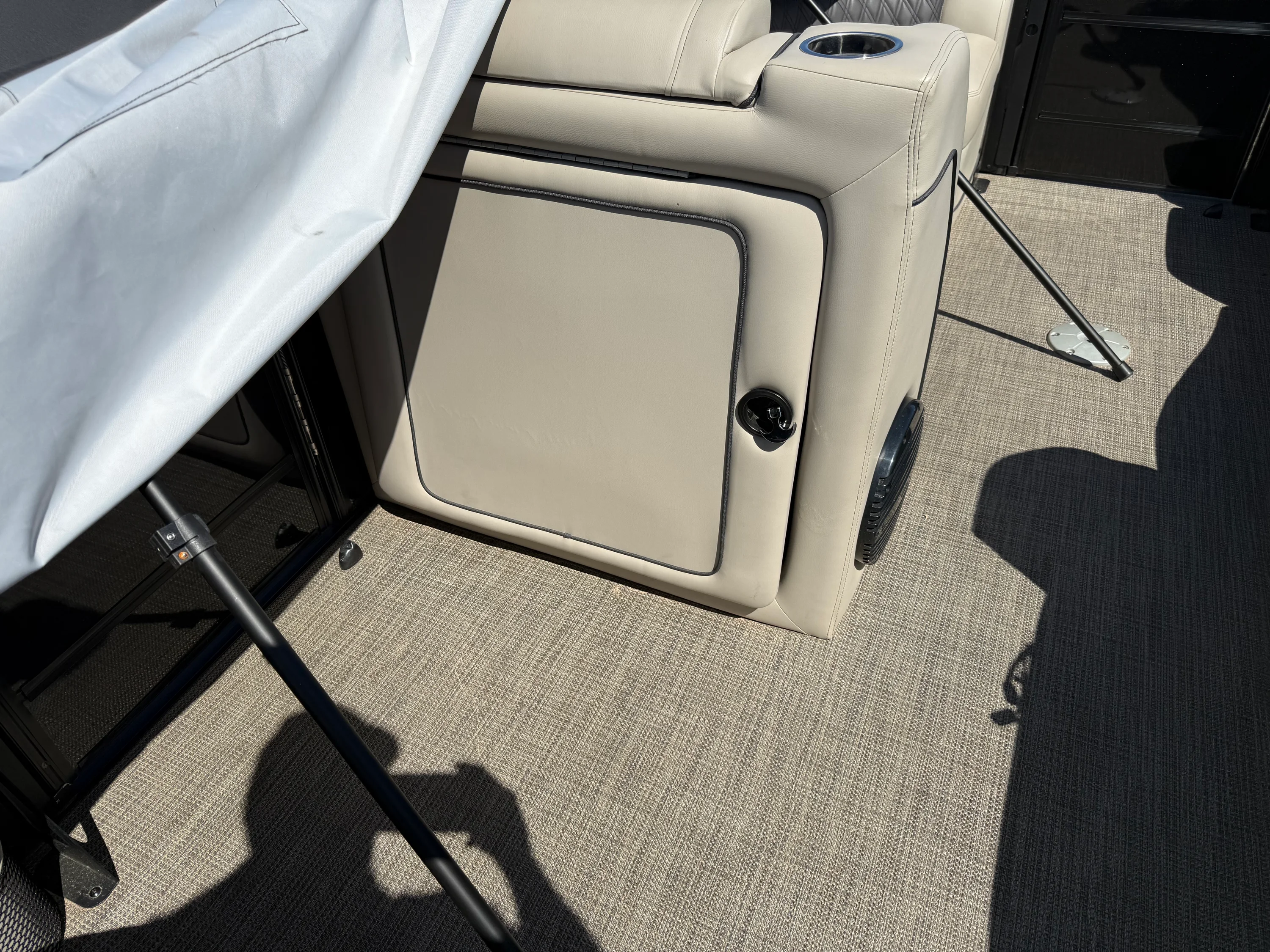 2019 Barletta LUSSO 23UC Image Thumbnail #5