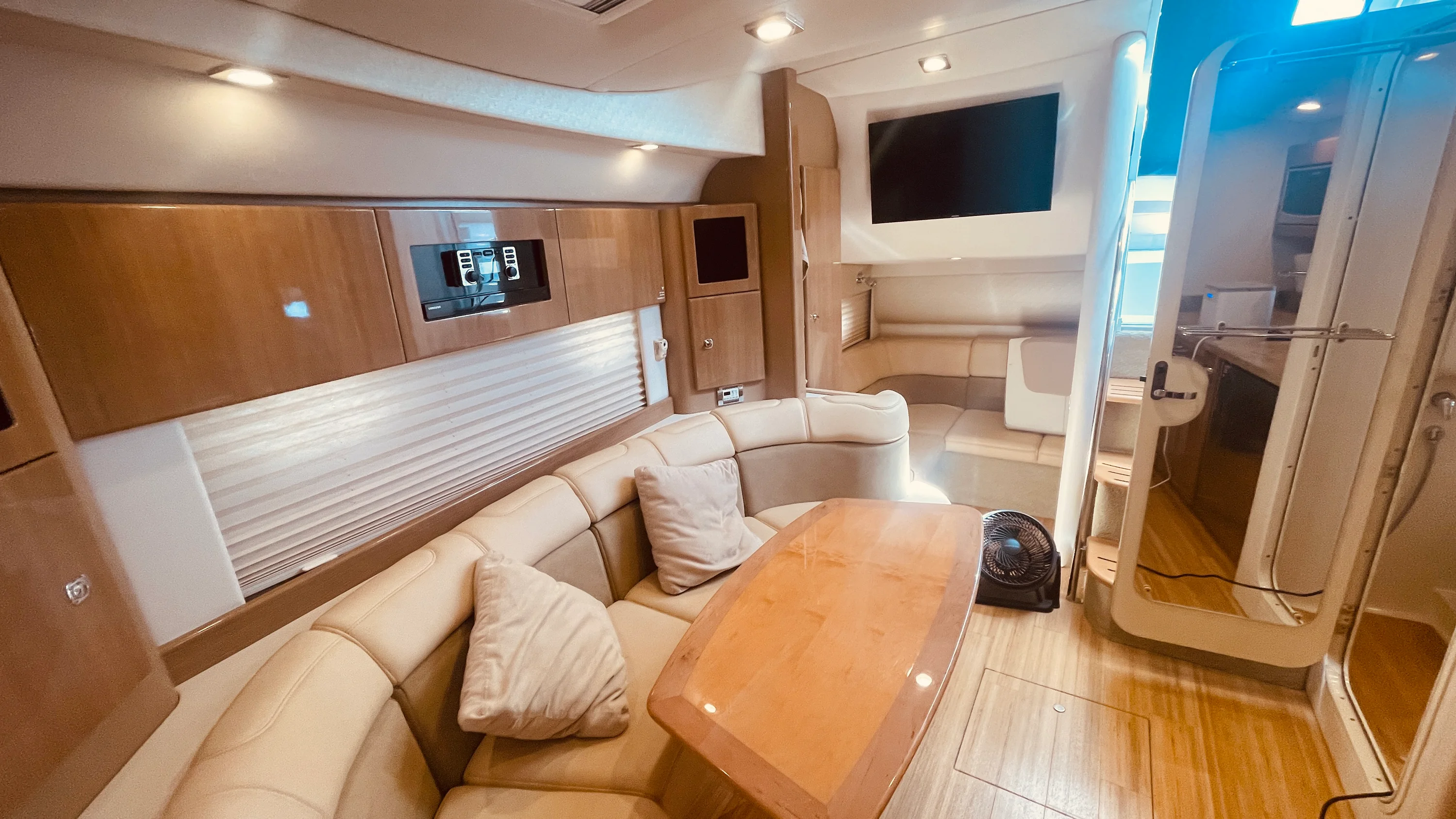 2016 Formula 37 PERFORMANCE CRUISER Image Thumbnail #41