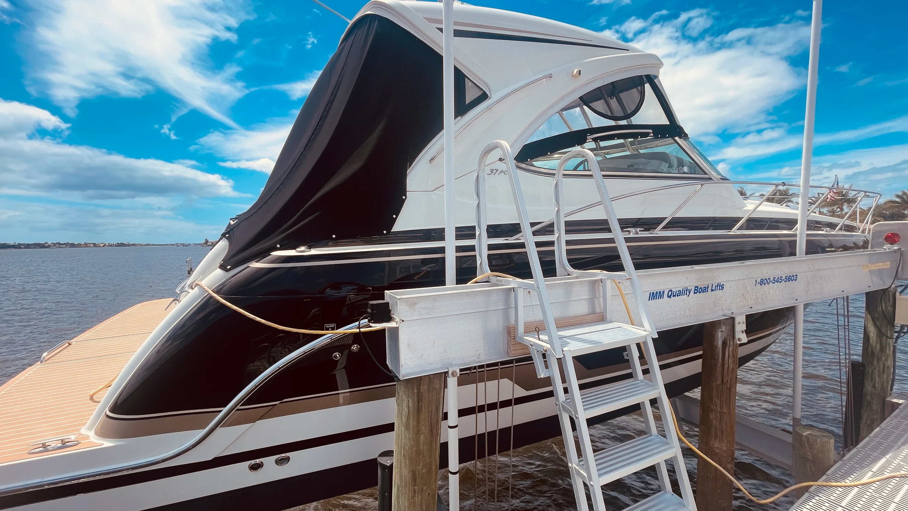 2016 Formula 37 PERFORMANCE CRUISER Image Thumbnail #5