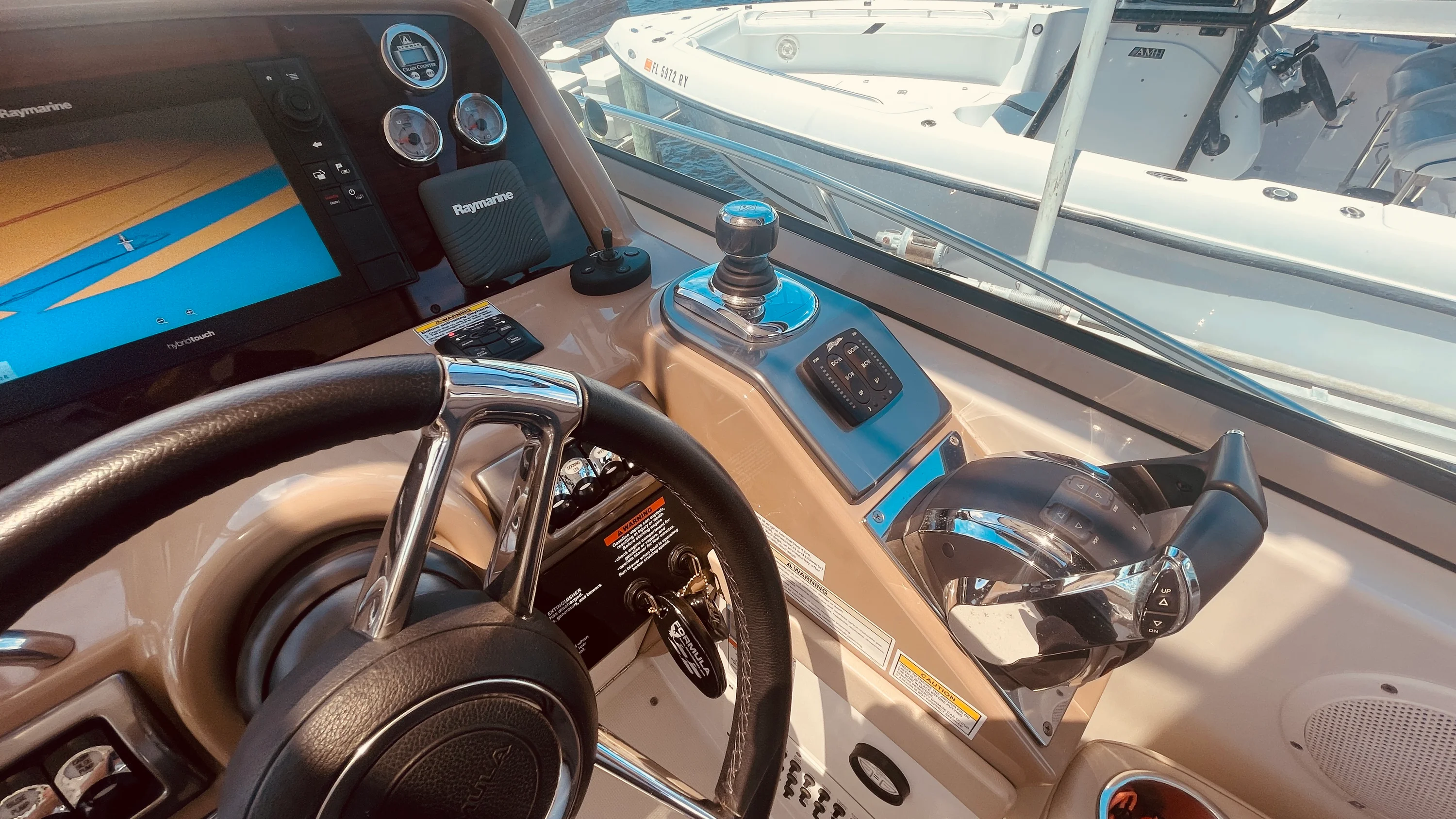 2016 Formula 37 PERFORMANCE CRUISER Image Thumbnail #16