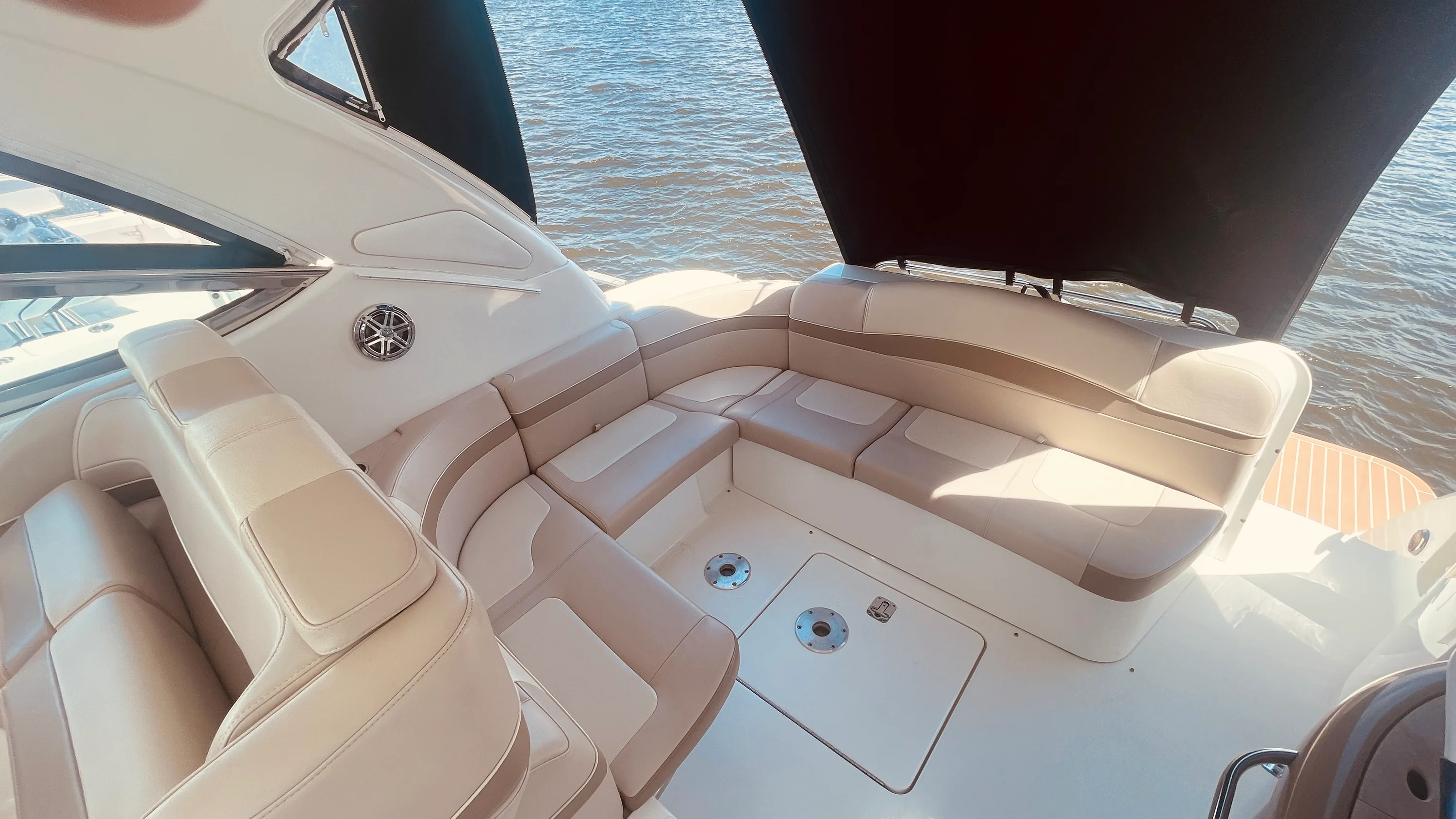 2016 Formula 37 PERFORMANCE CRUISER Image Thumbnail #26