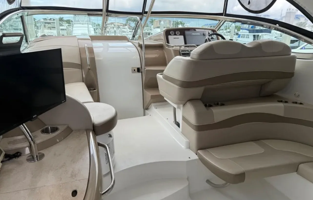 2016 Formula 37 PERFORMANCE CRUISER Image Thumbnail #4