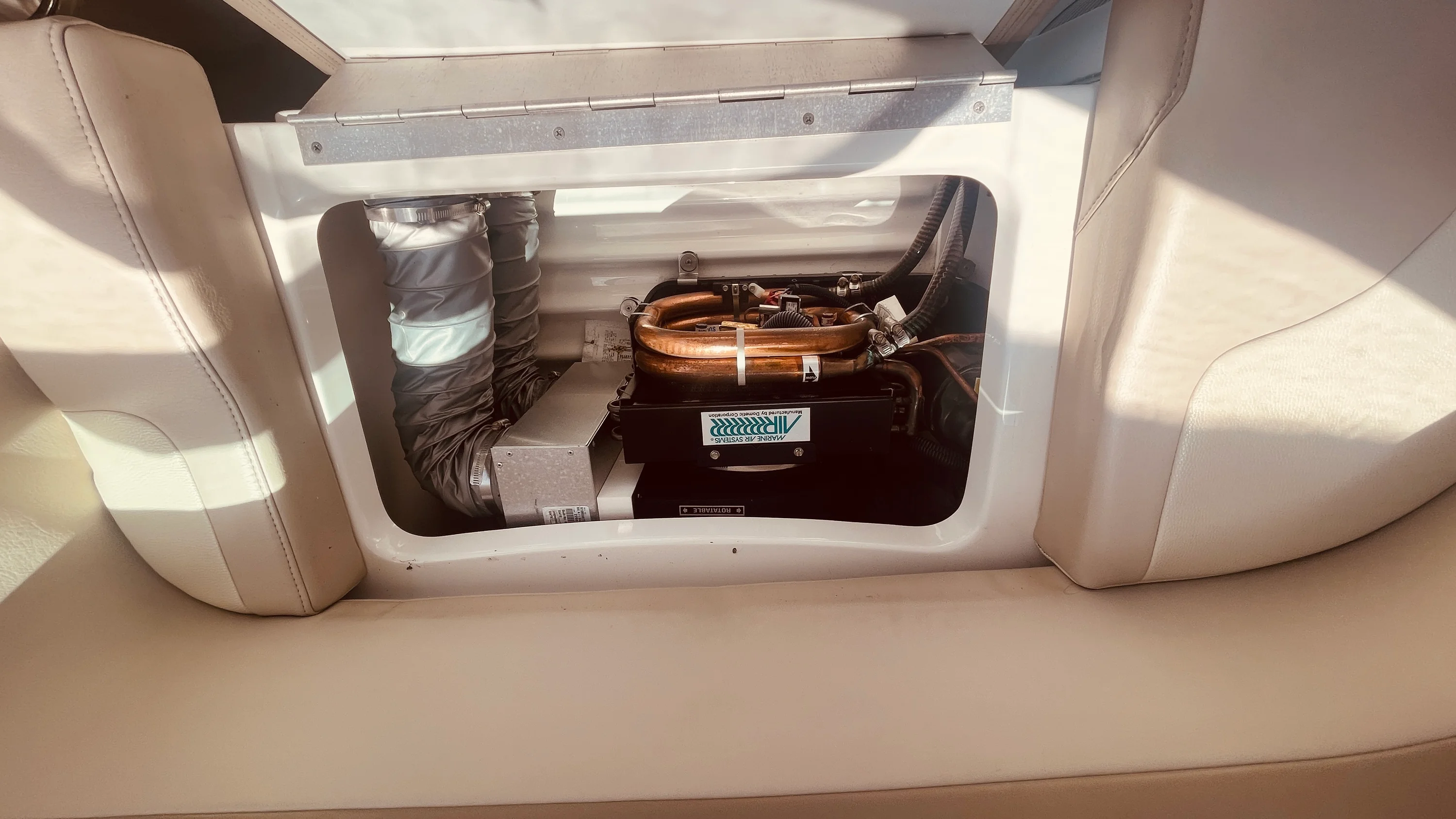 2016 Formula 37 PERFORMANCE CRUISER Image Thumbnail #31