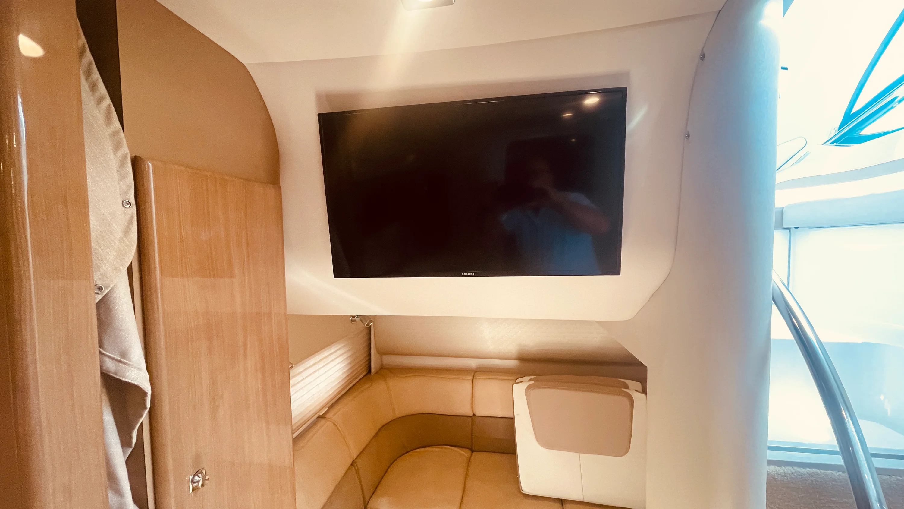 2016 Formula 37 PERFORMANCE CRUISER Image Thumbnail #47