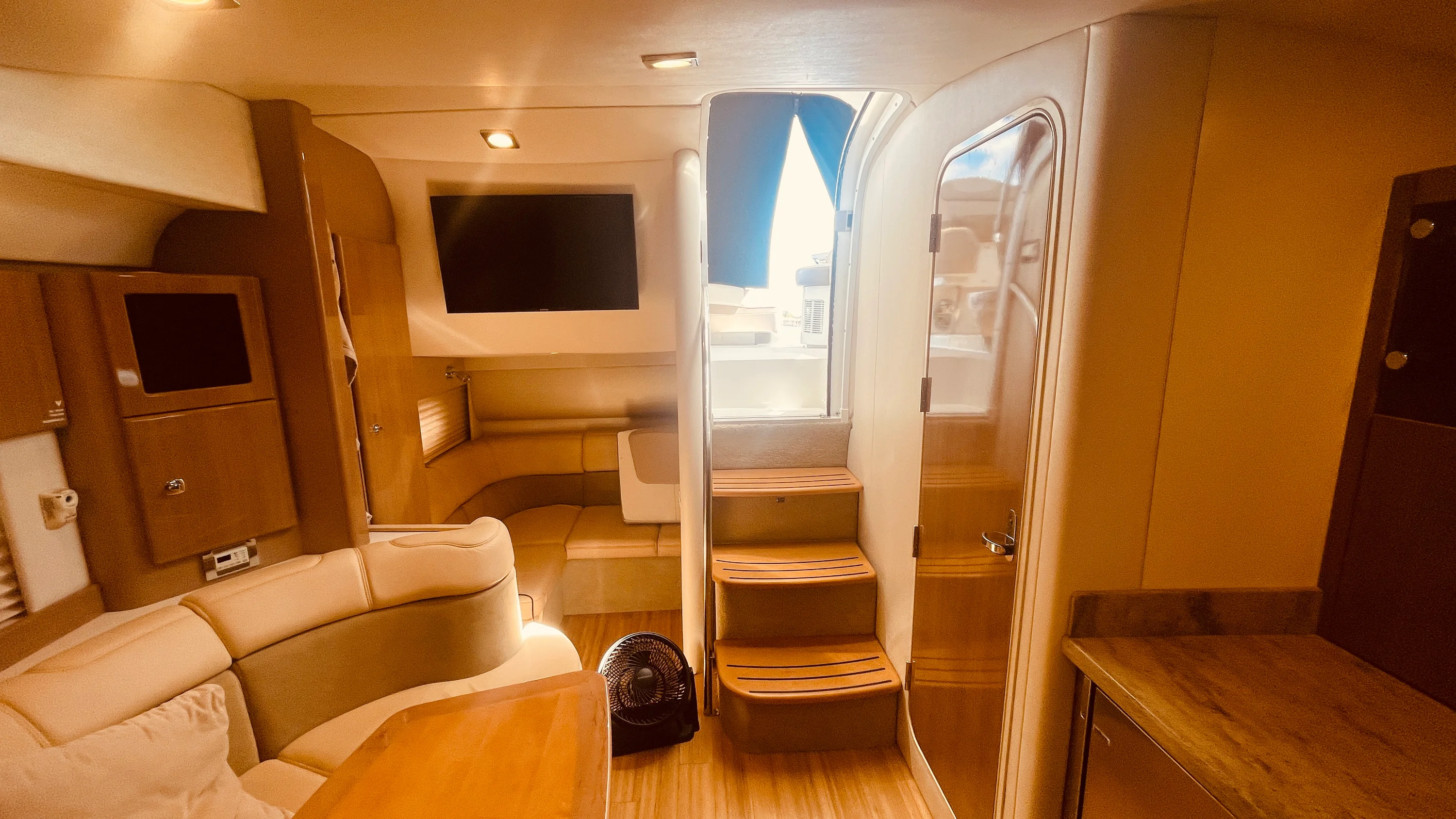 2016 Formula 37 PERFORMANCE CRUISER Image Thumbnail #44