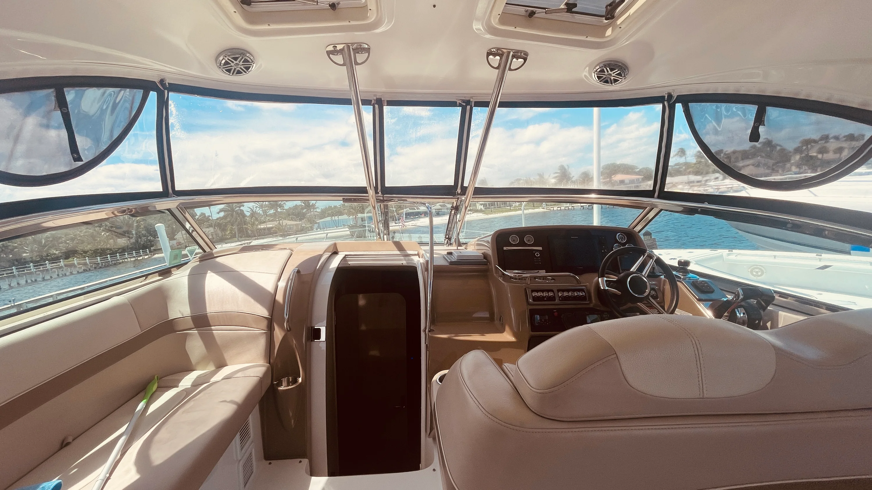 2016 Formula 37 PERFORMANCE CRUISER Image Thumbnail #24