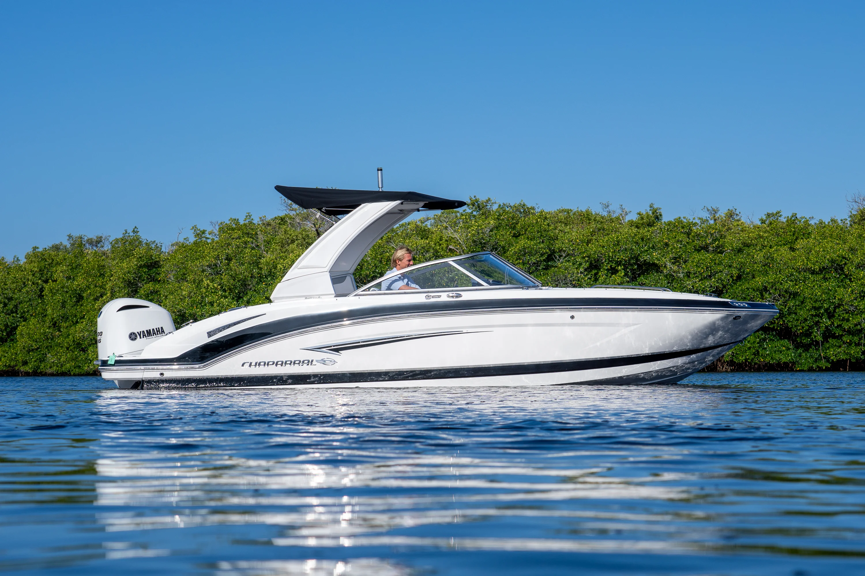 2019 Chaparral SUNCOAST 250 Image Thumbnail #21