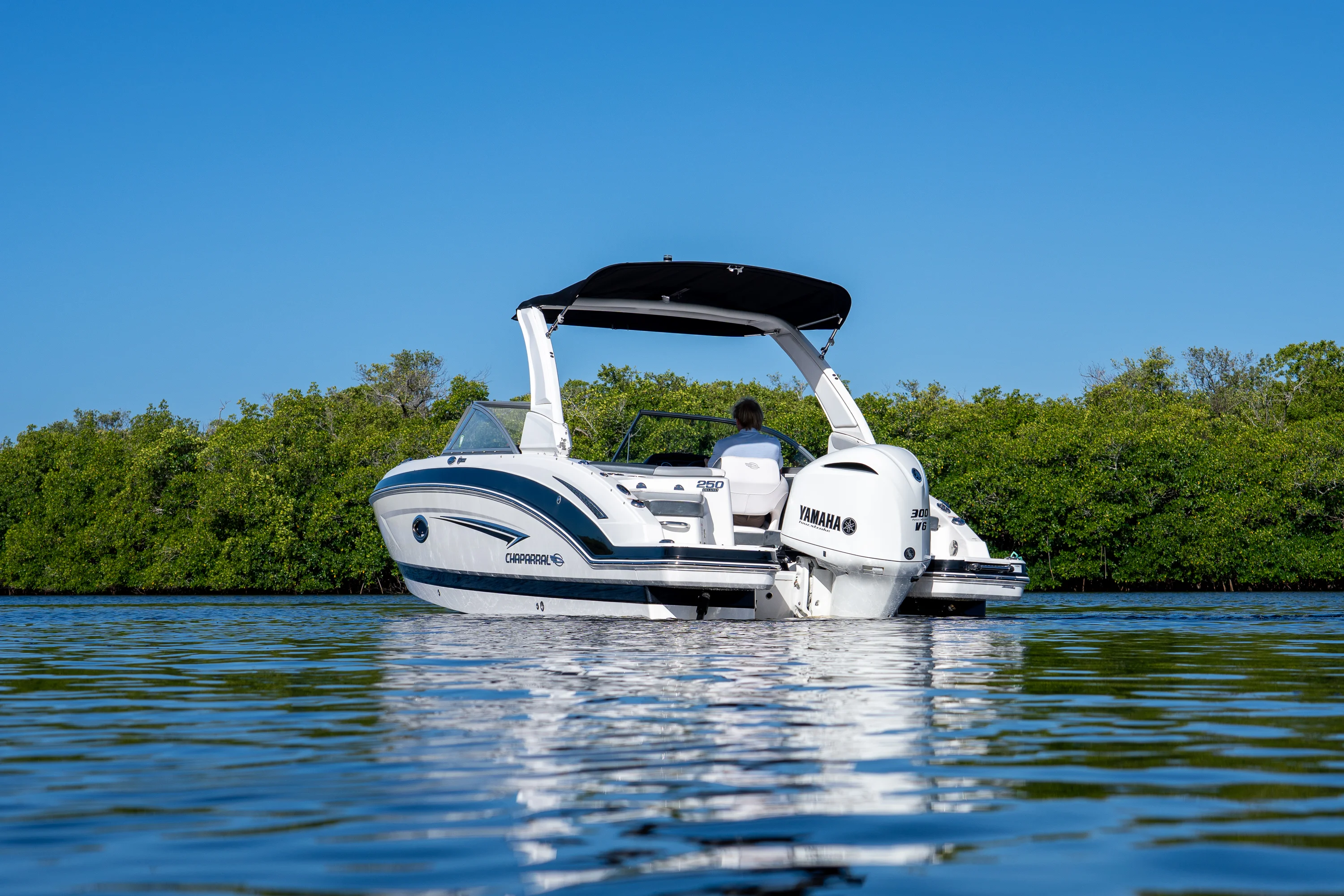 2019 Chaparral SUNCOAST 250 Image Thumbnail #26