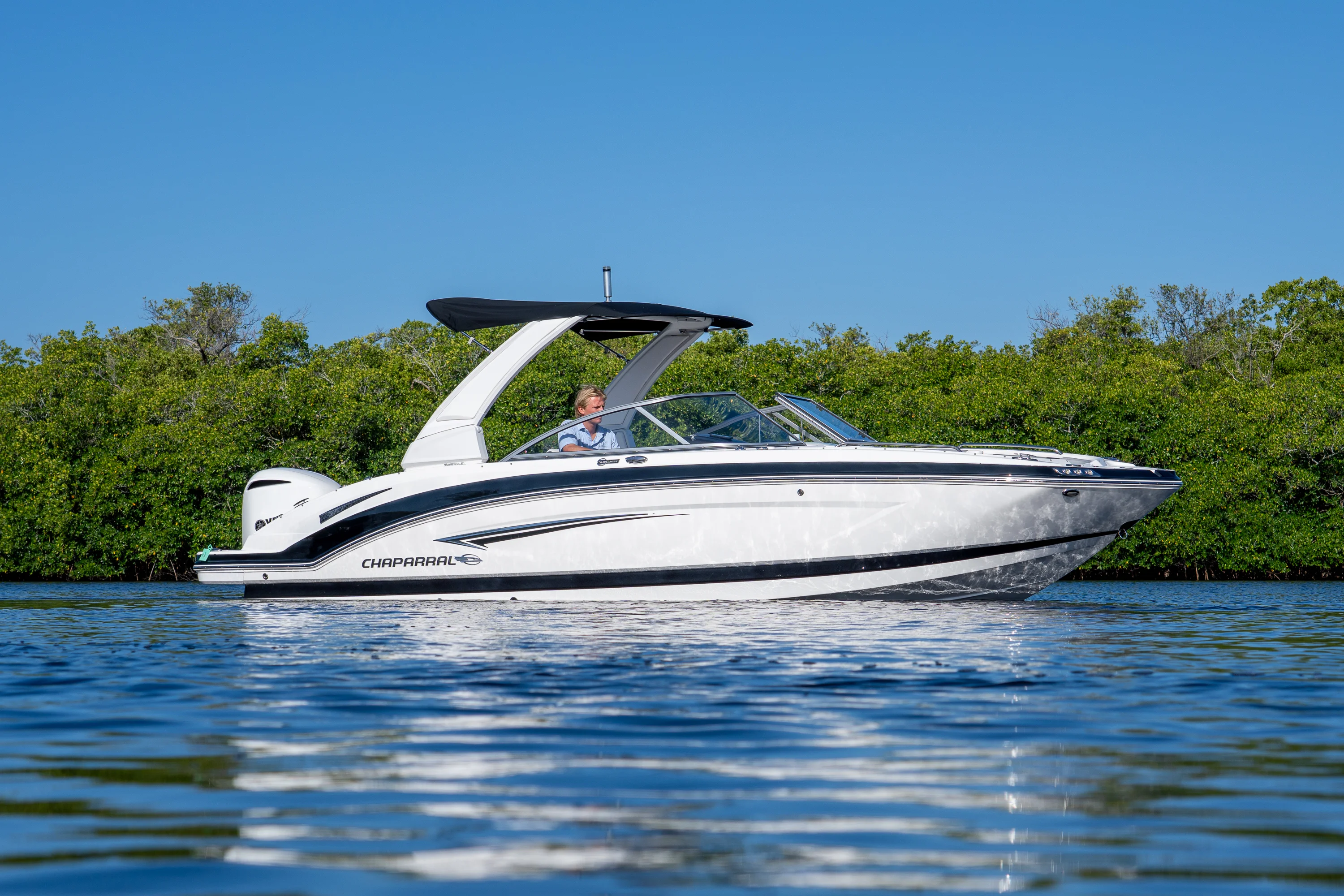 2019 Chaparral SUNCOAST 250 Image Thumbnail #0