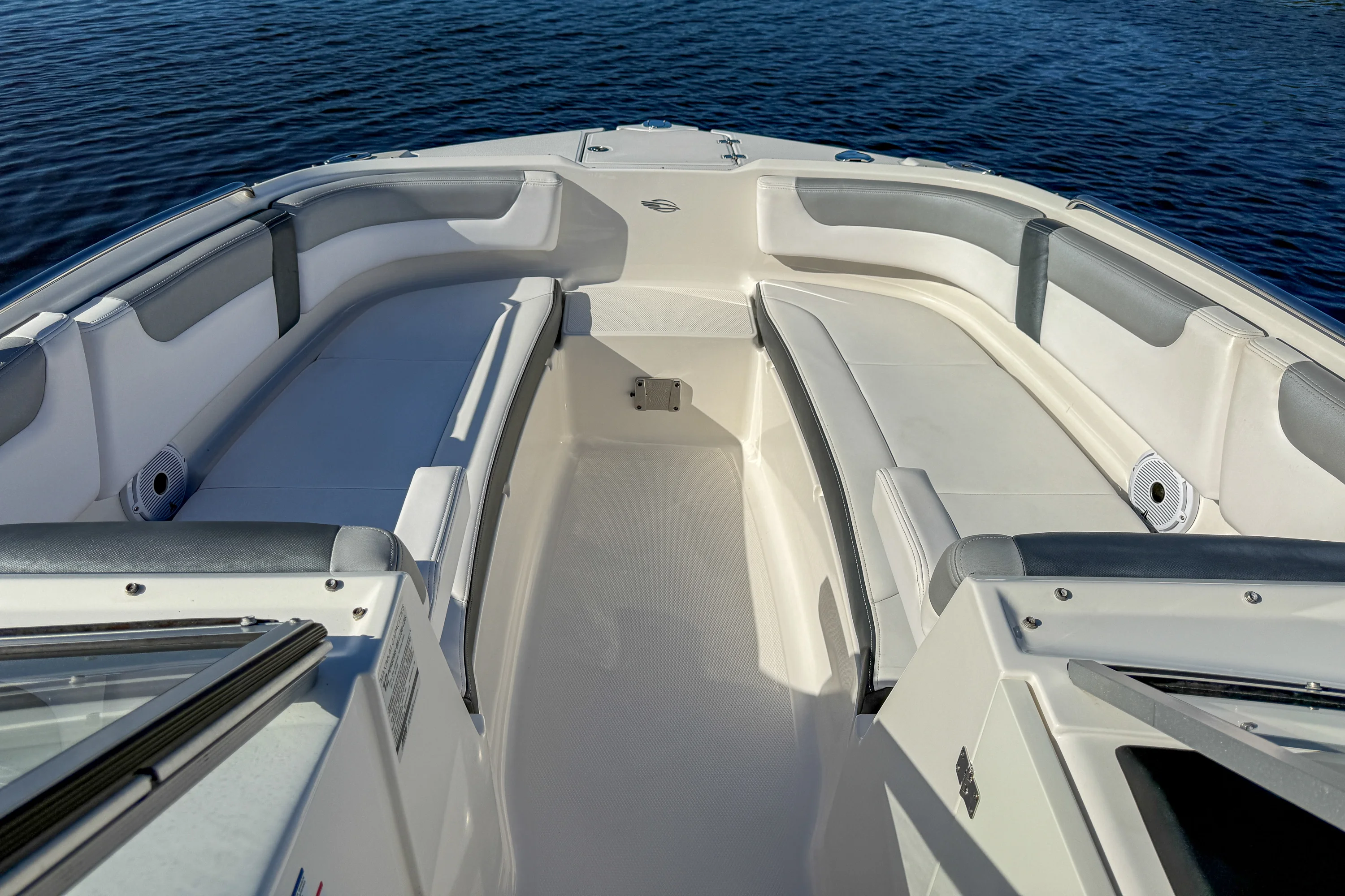 2019 Chaparral SUNCOAST 250 Image Thumbnail #14