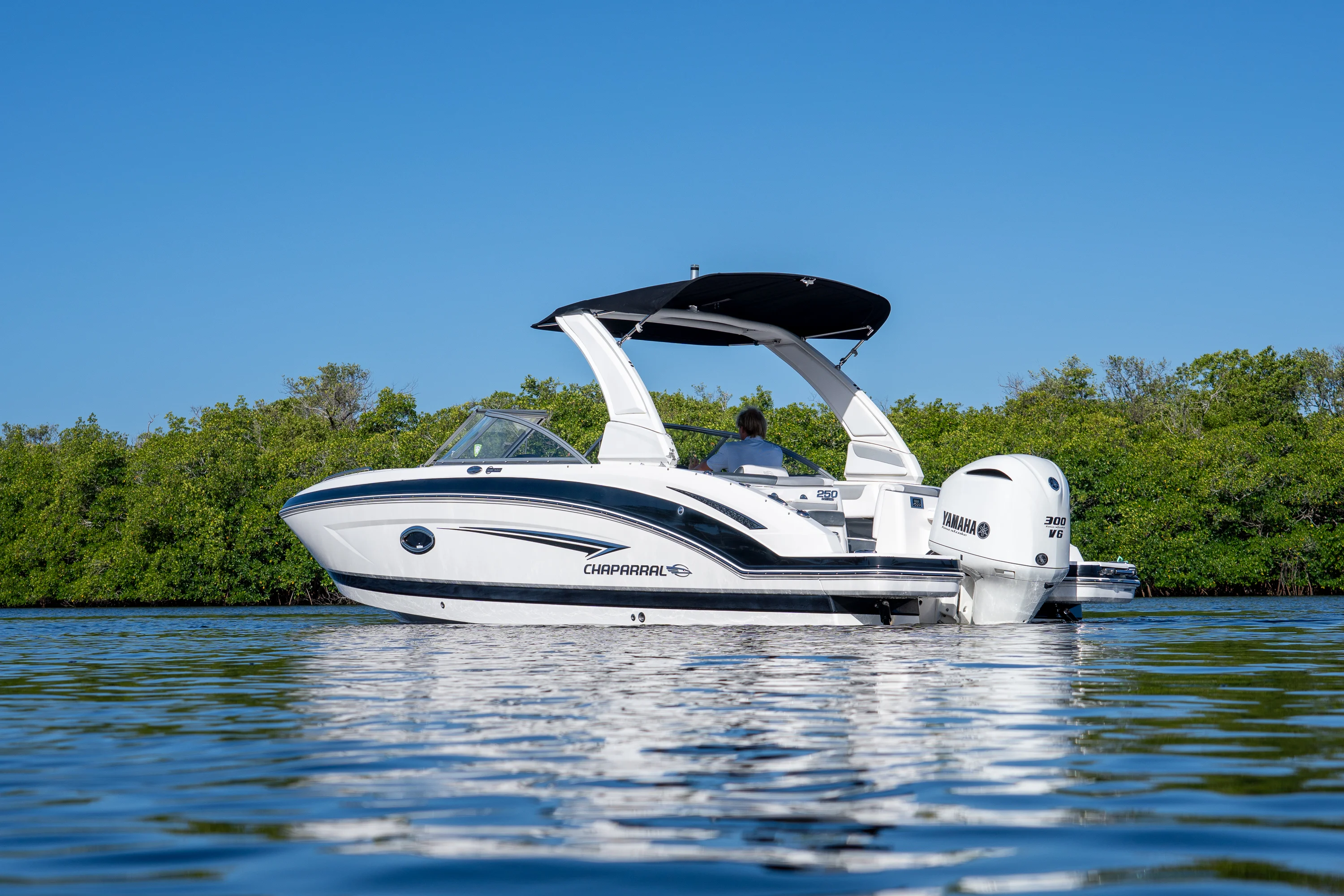 2019 Chaparral SUNCOAST 250 Image Thumbnail #25