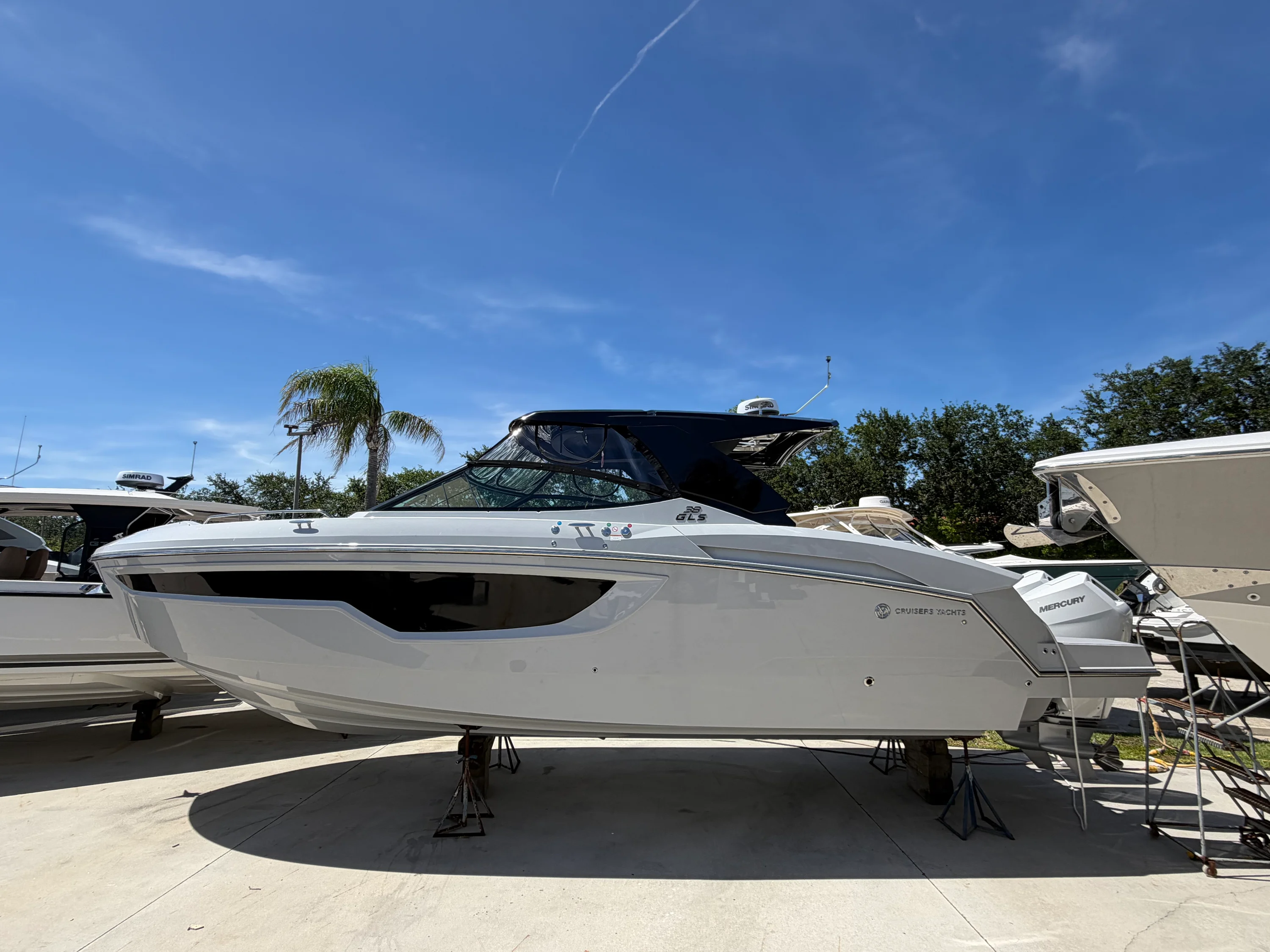 2024 Cruisers Yachts 38 GLS South Beach Outboard Image Thumbnail #2