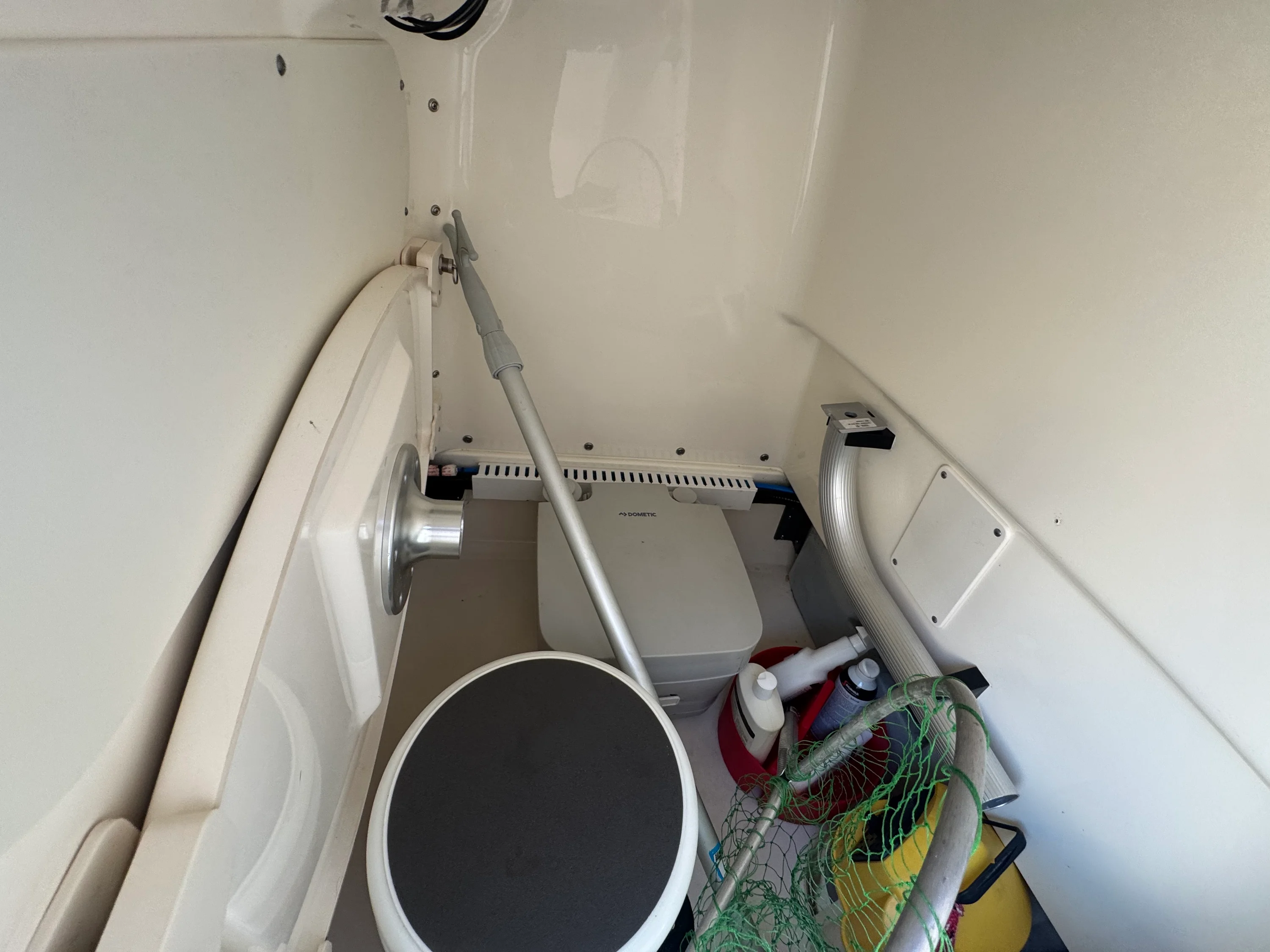 2020 Boston Whaler 210 Dauntless Image Thumbnail #16