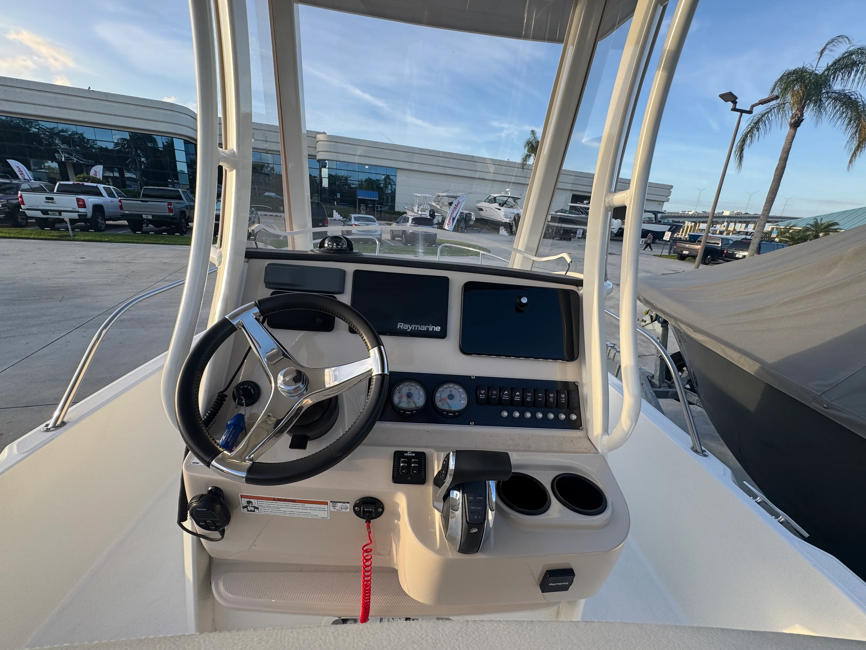 2020 Boston Whaler 210 Dauntless Image Thumbnail #9