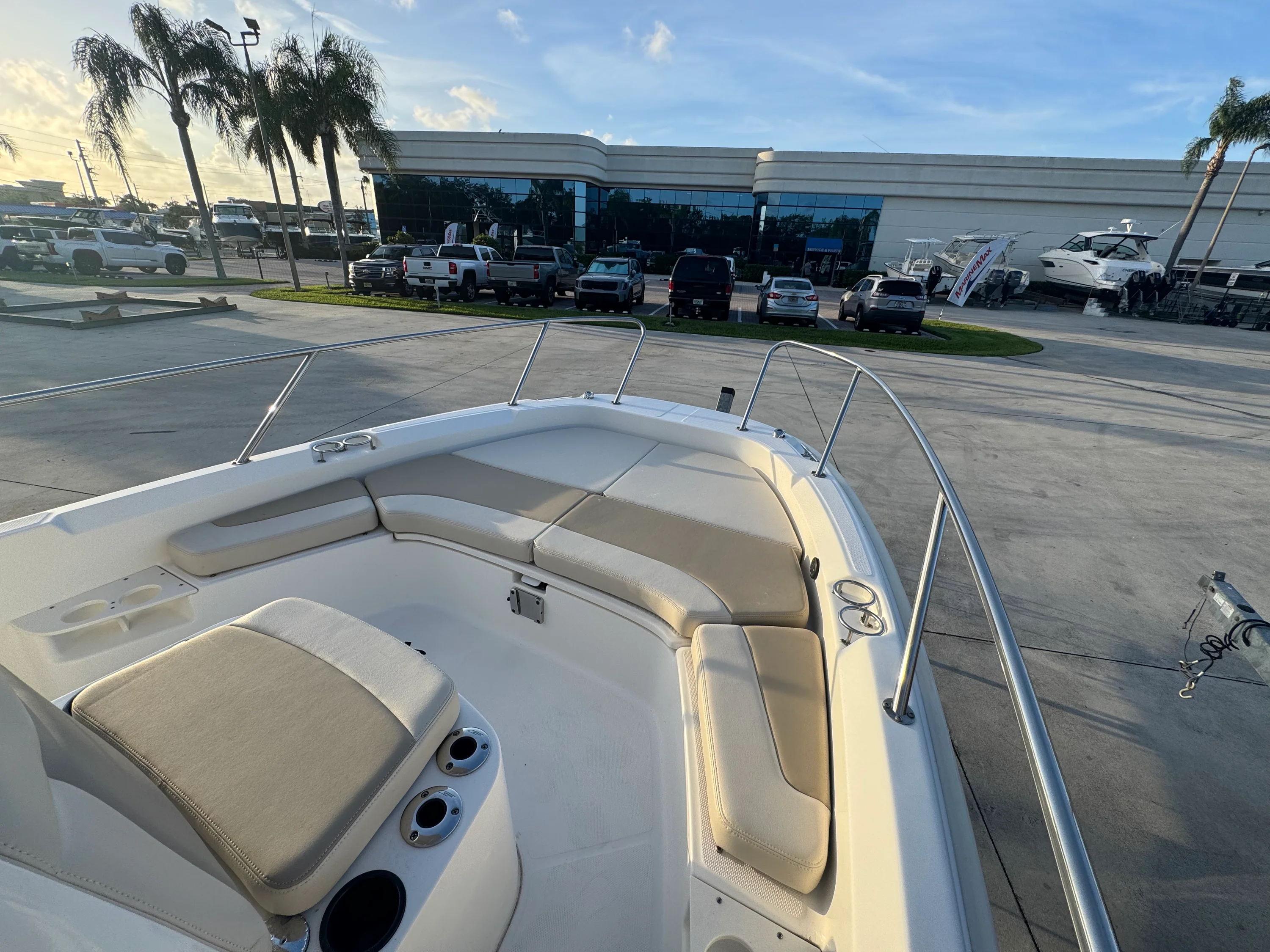 2020 Boston Whaler 210 Dauntless Image Thumbnail #12