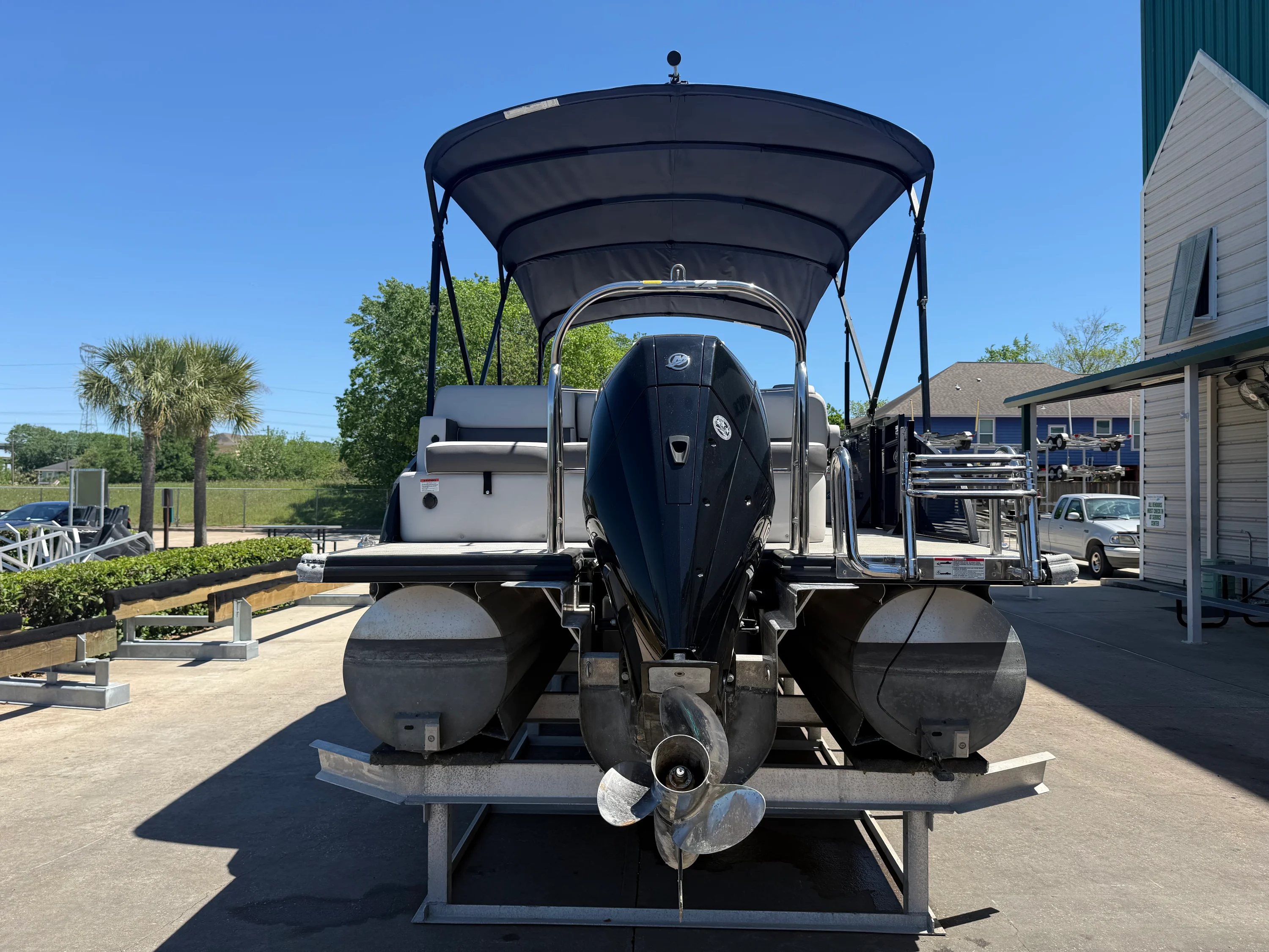 2022 Harris Cruiser 230 Image Thumbnail #1