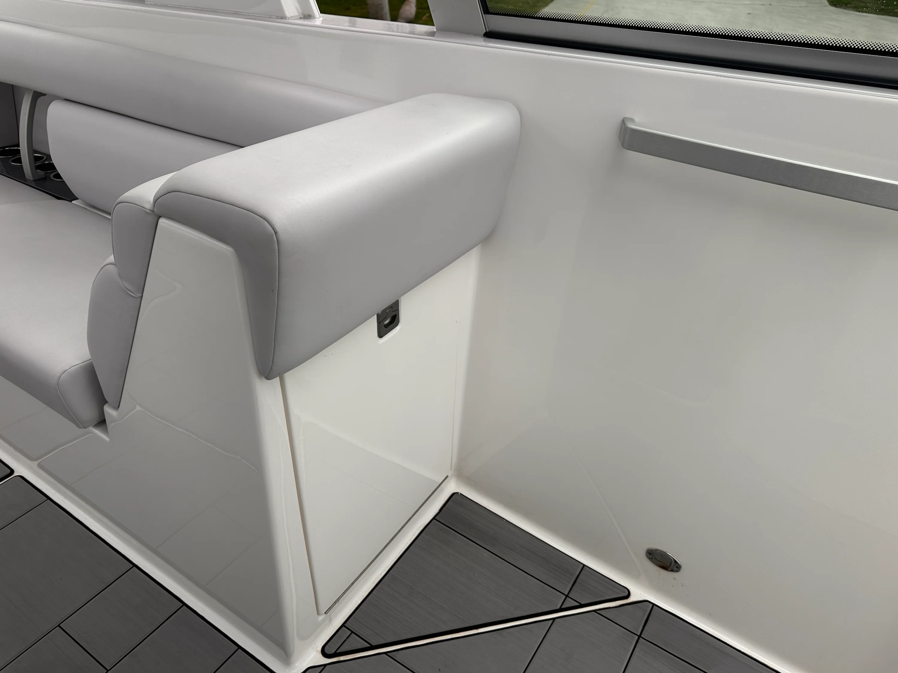 2023 Aviara AV32 OB Image Thumbnail #40