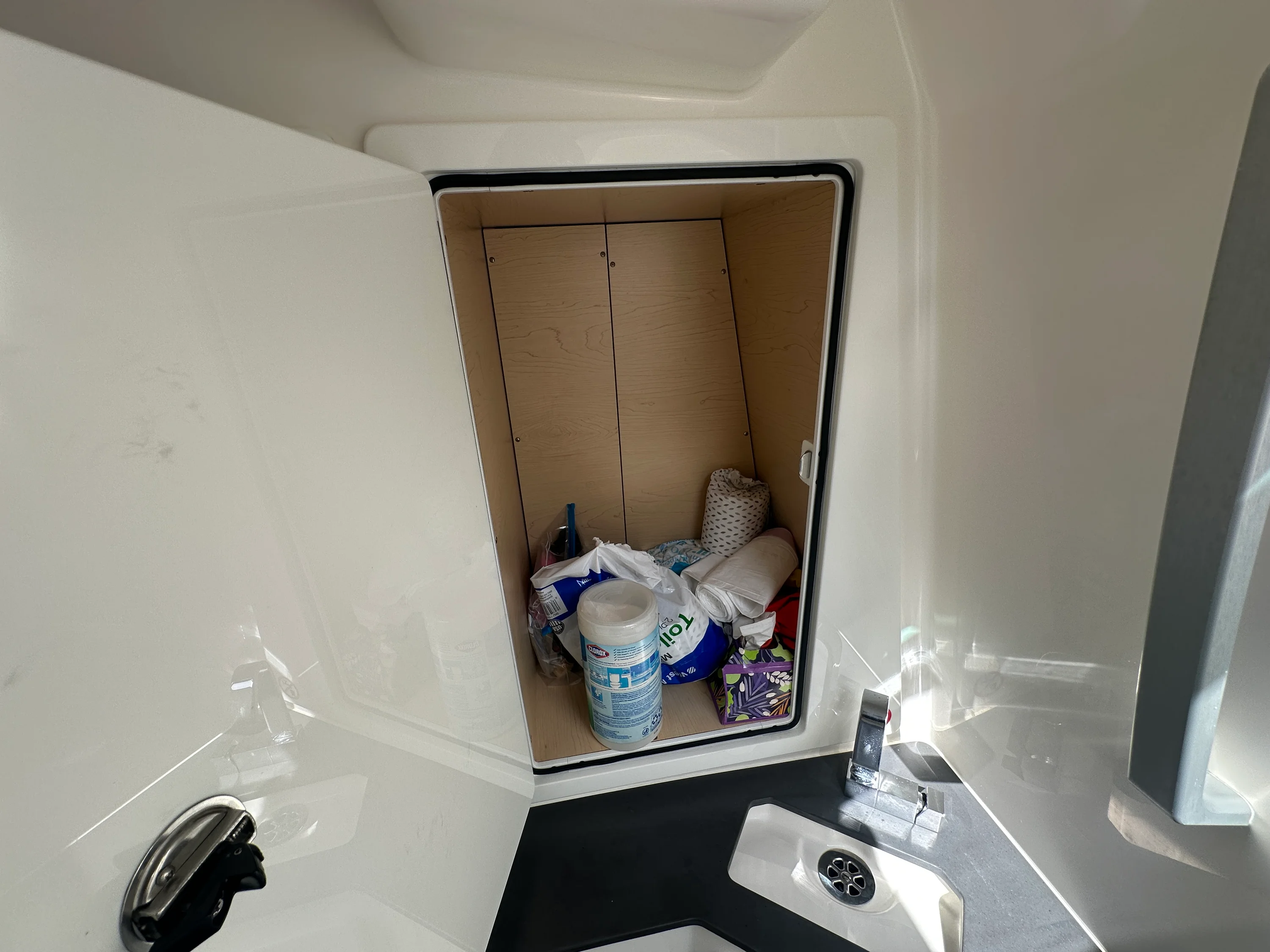 2023 Aviara AV32 OB Image Thumbnail #48