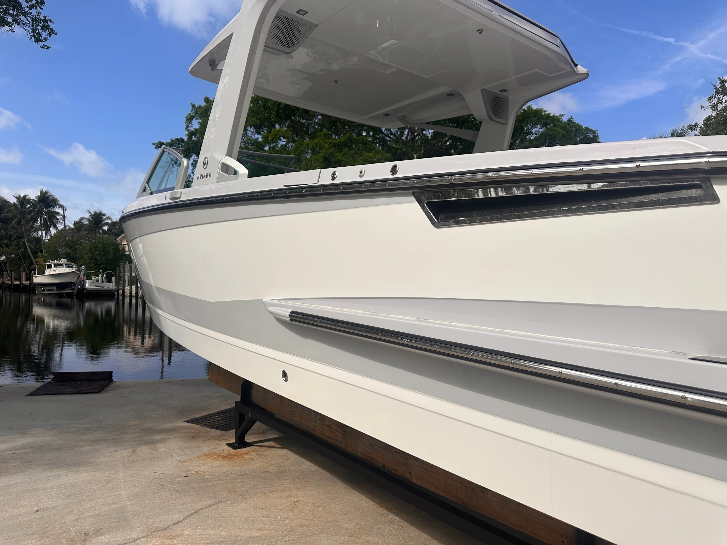 2023 Aviara AV32 OB Image Thumbnail #10