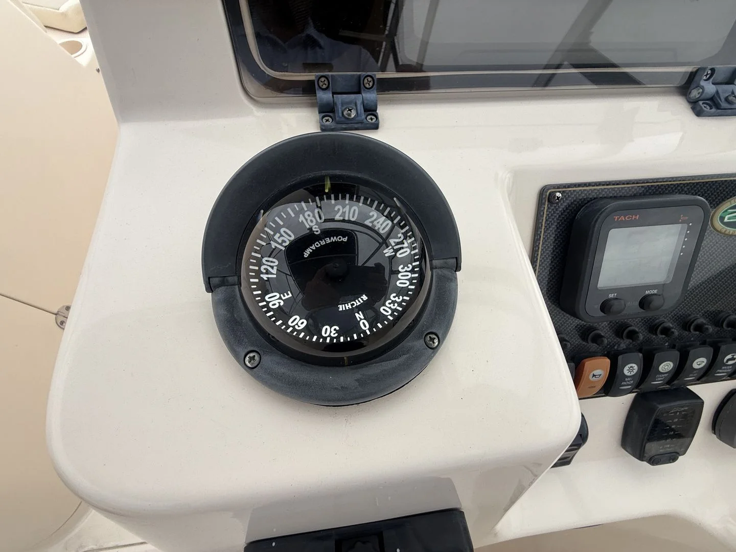 2009 Grady-White Tournament 225 Image Thumbnail #46