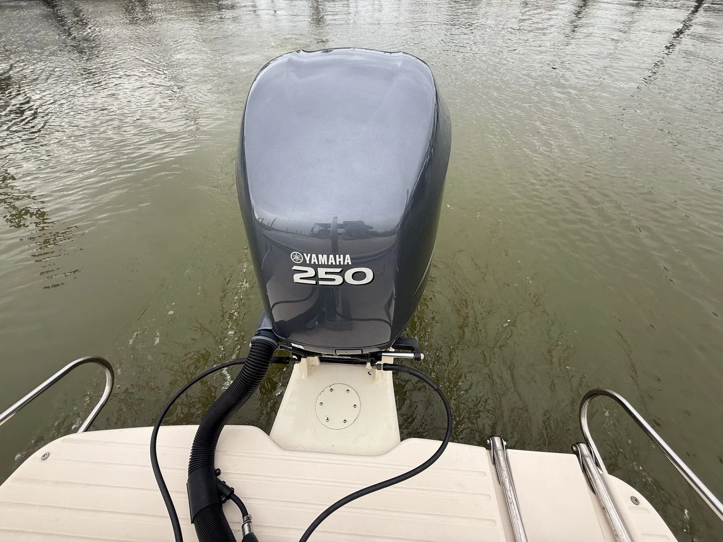 2009 Grady-White Tournament 225 Image Thumbnail #36