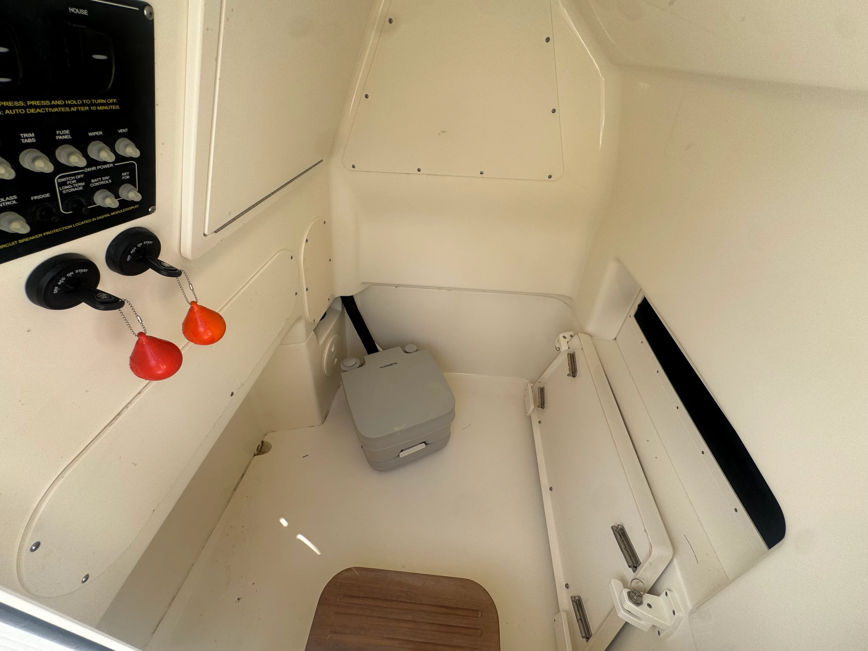 2023 Boston Whaler 280 Dauntless Image Thumbnail #11