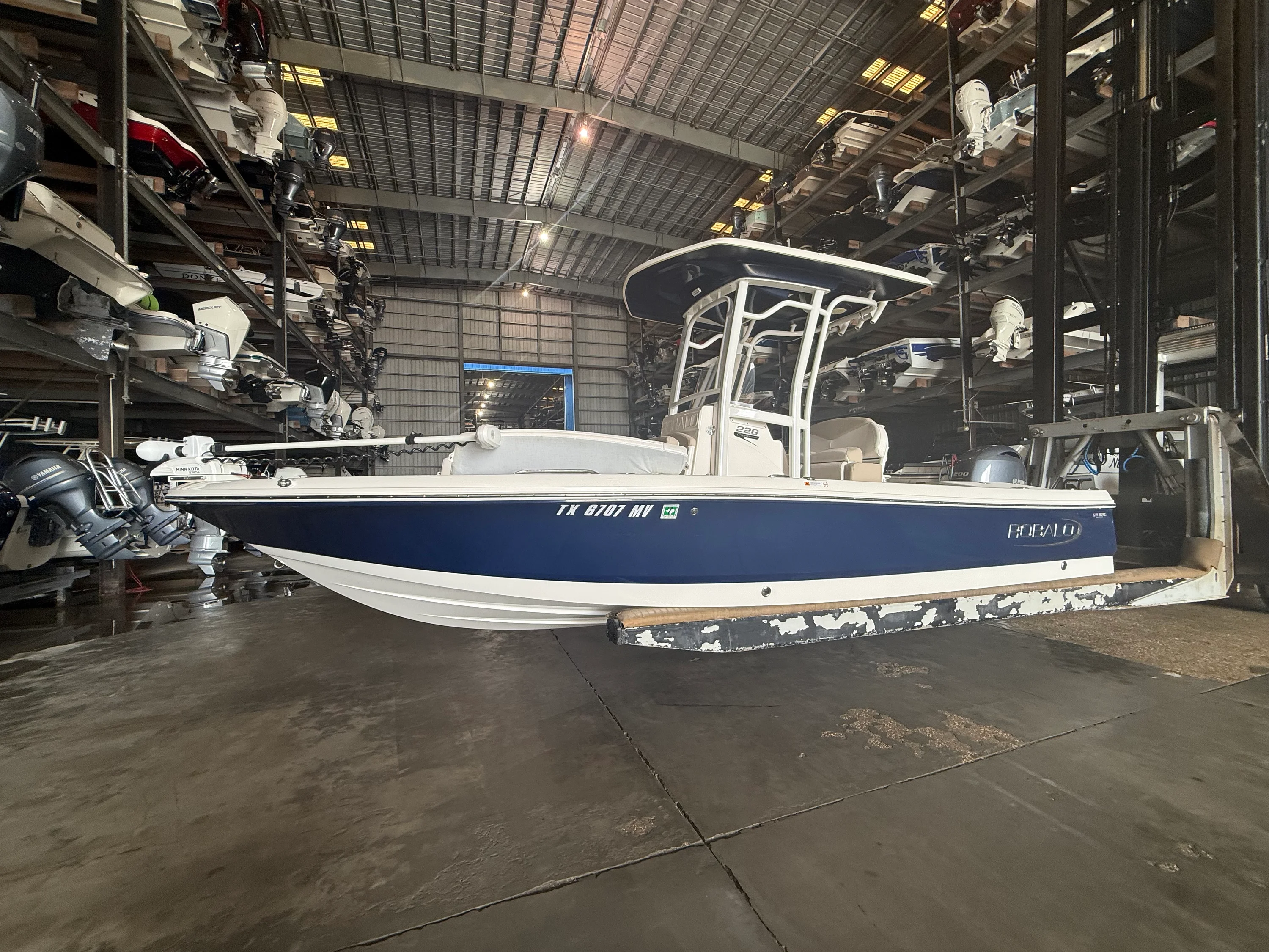 2021 Robalo CAYMAN 226 Image Thumbnail #2