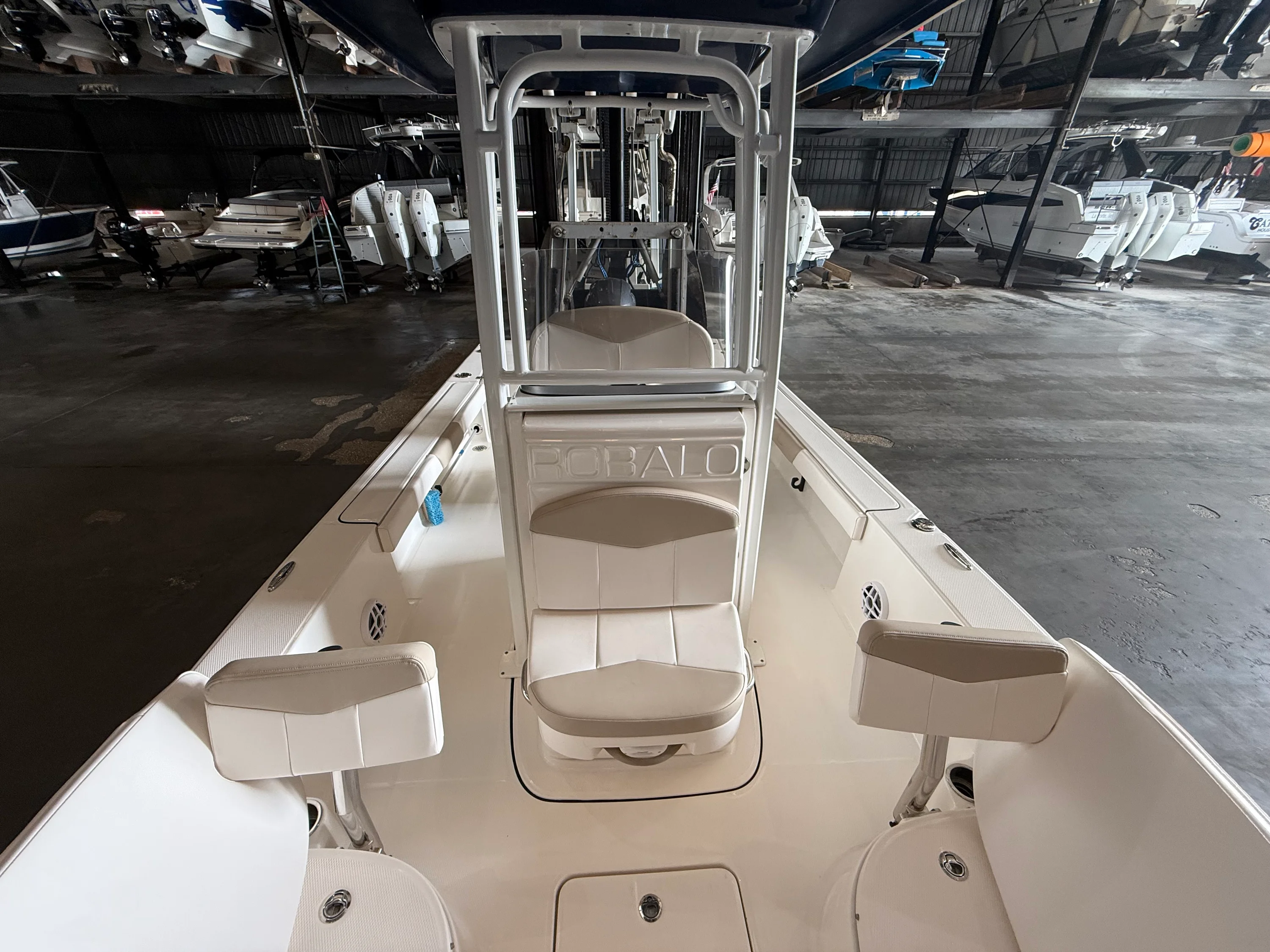 2021 Robalo CAYMAN 226 Image Thumbnail #21