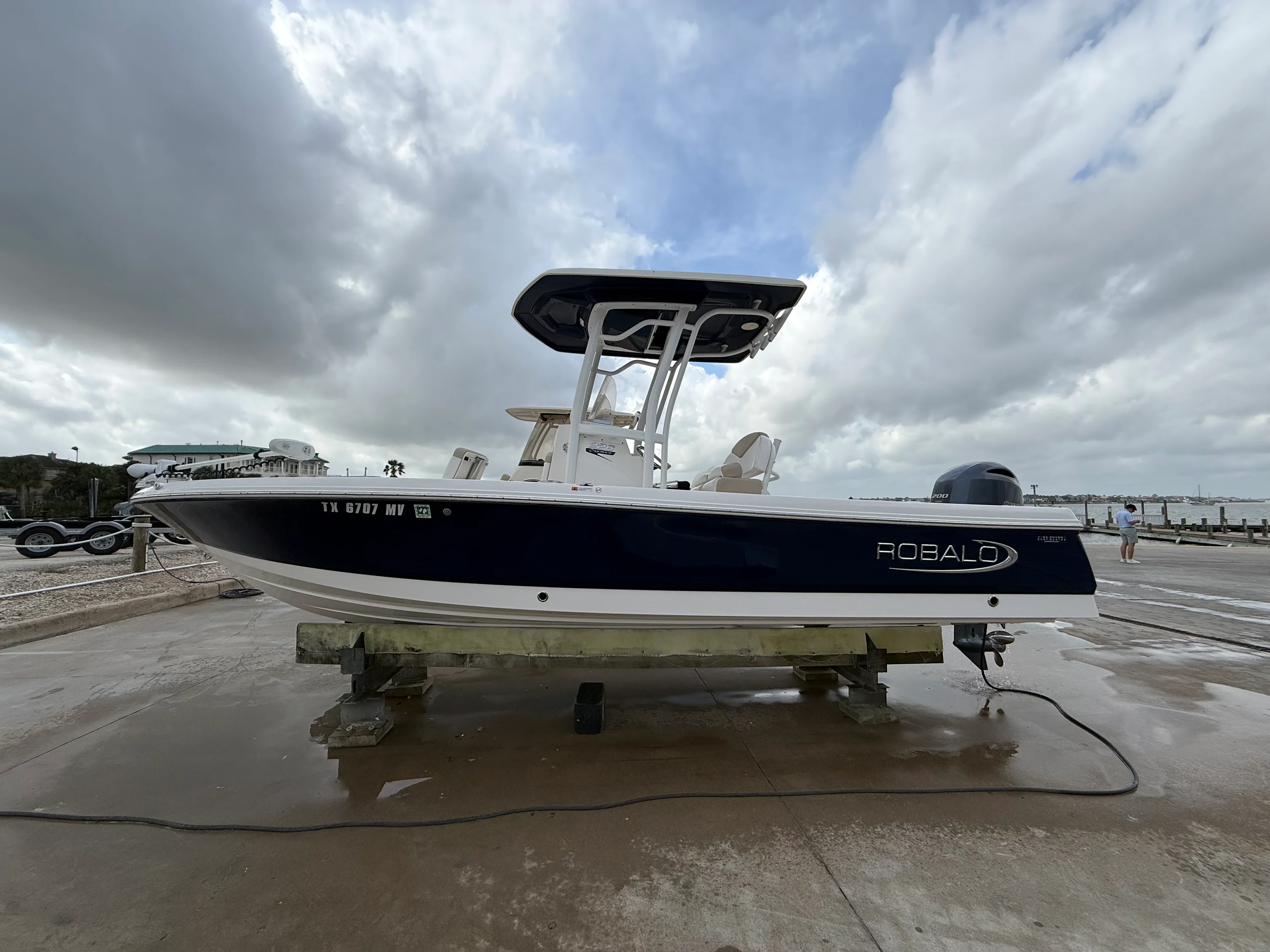 2021 Robalo CAYMAN 226 Image Thumbnail #30