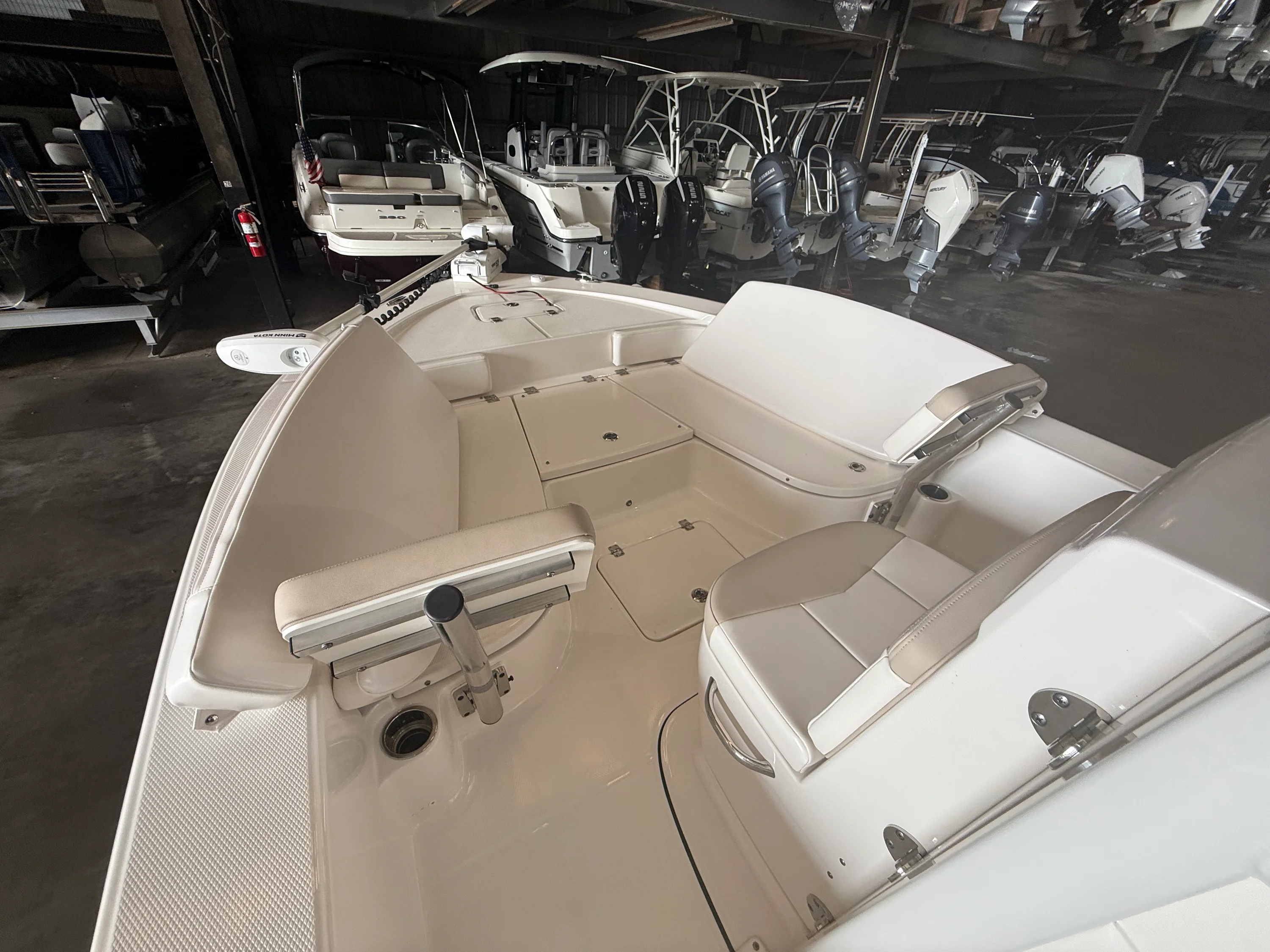 2021 Robalo CAYMAN 226 Image Thumbnail #13