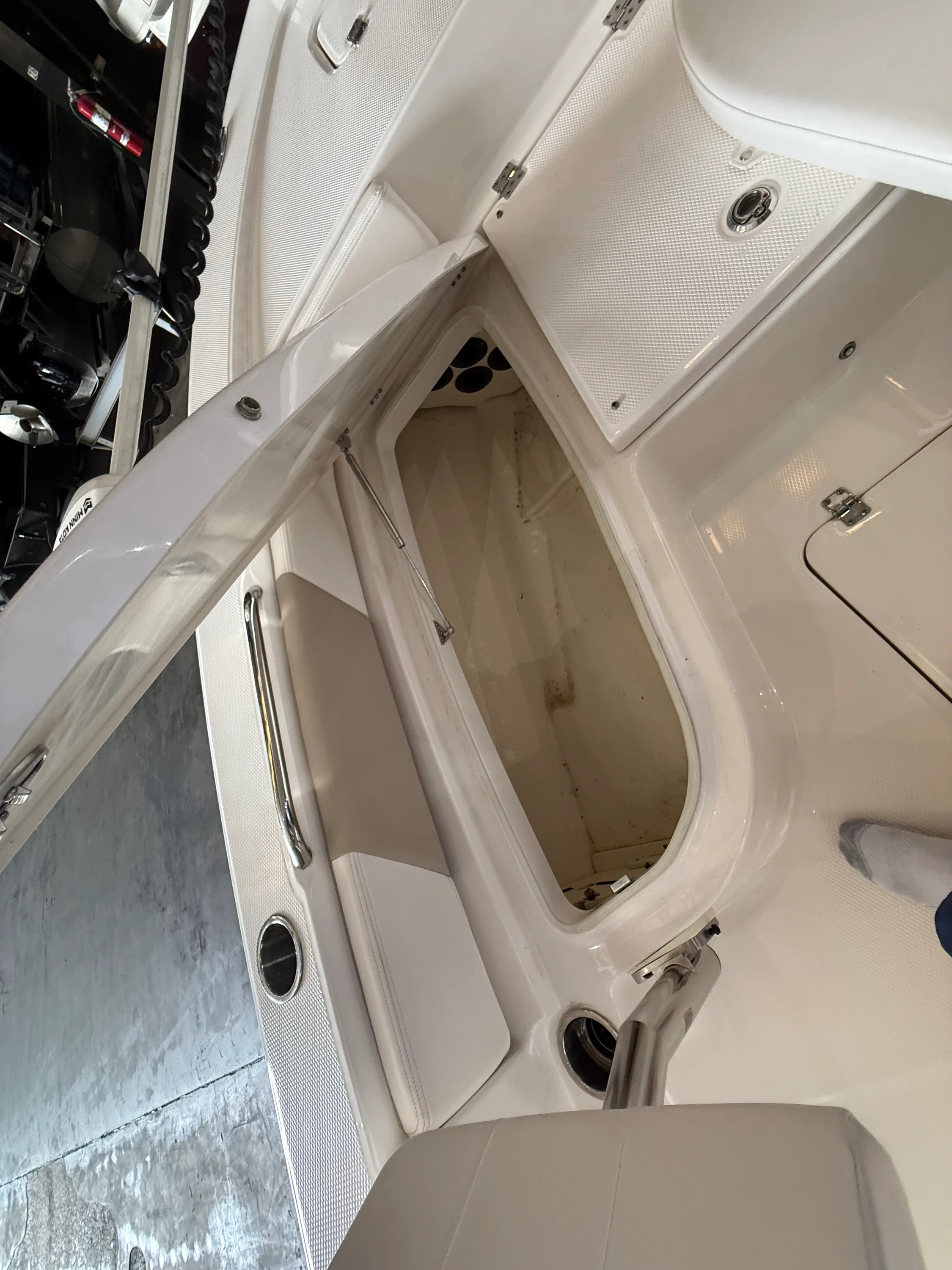 2021 Robalo CAYMAN 226 Image Thumbnail #15