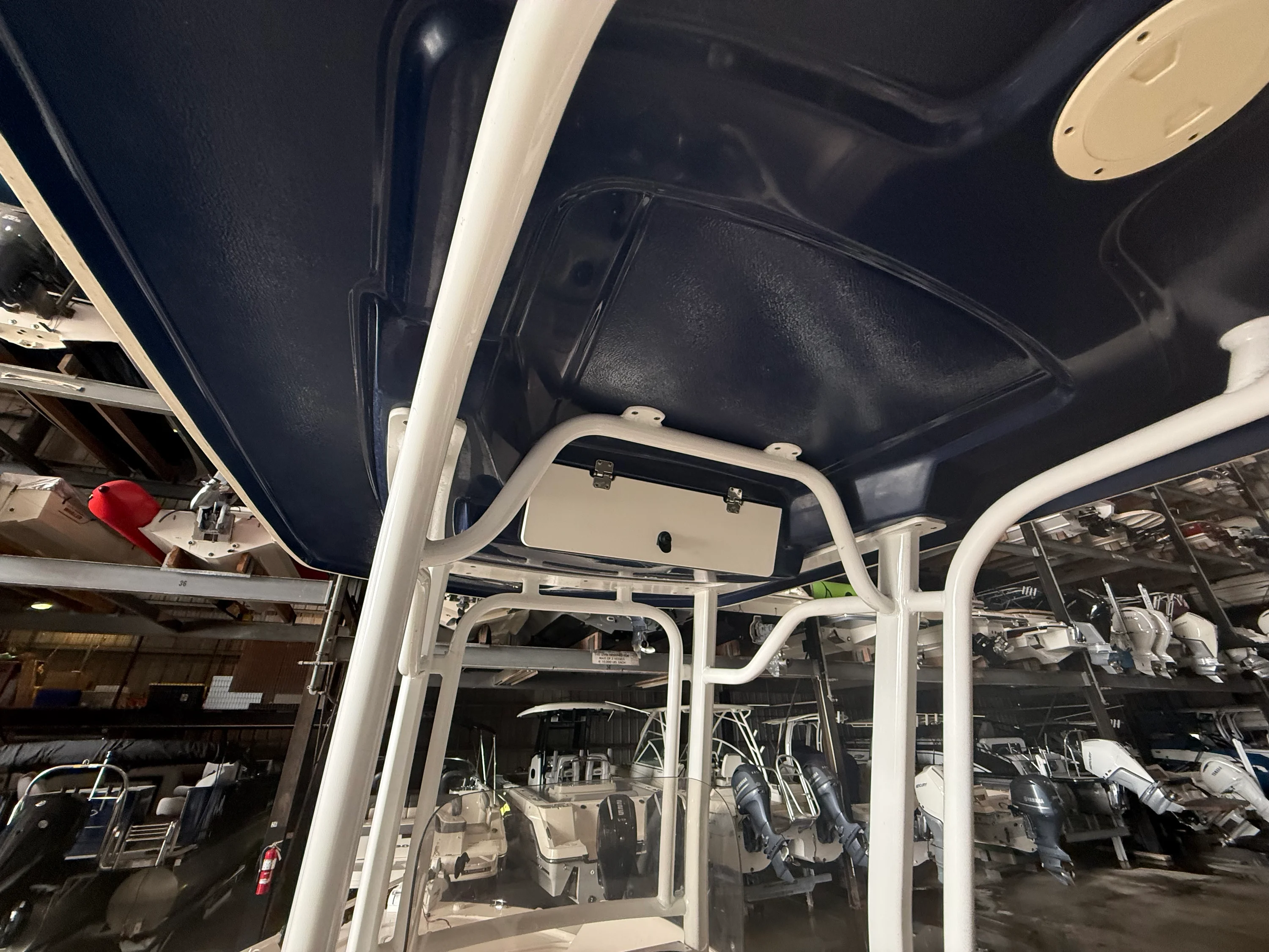 2021 Robalo CAYMAN 226 Image Thumbnail #12