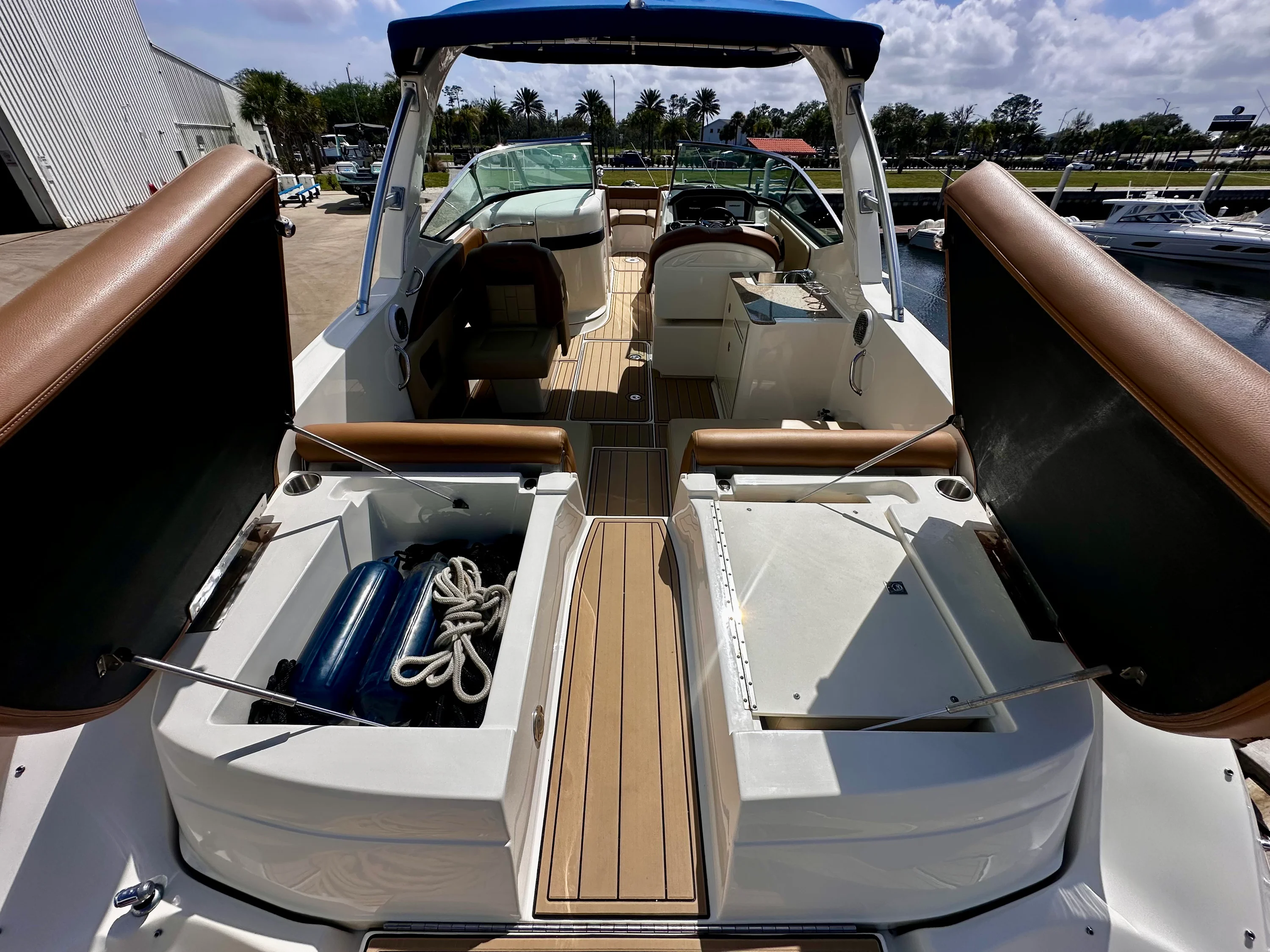 2016 Sea Ray 300 SLX Image Thumbnail #9