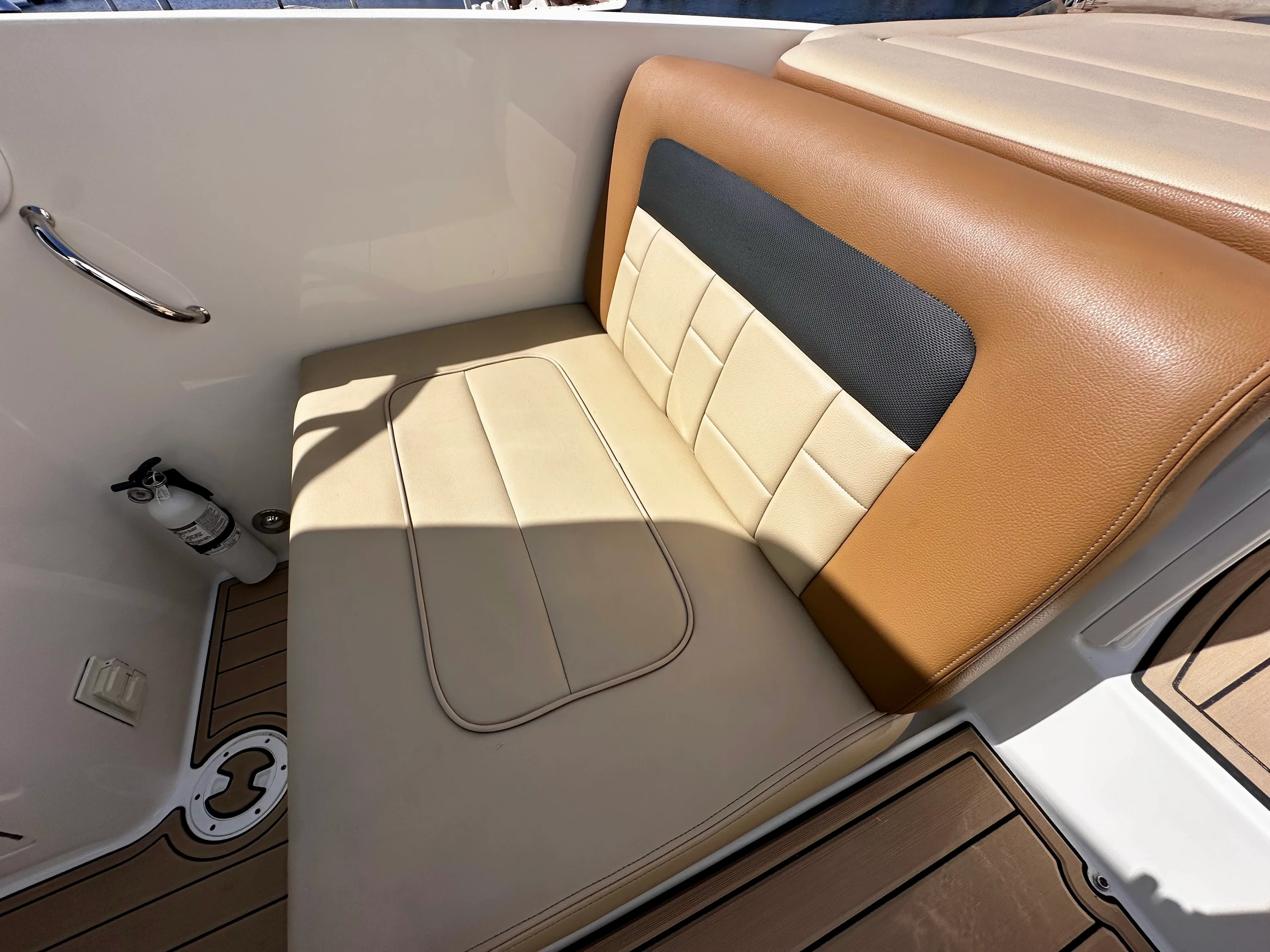 2016 Sea Ray 300 SLX Image Thumbnail #17