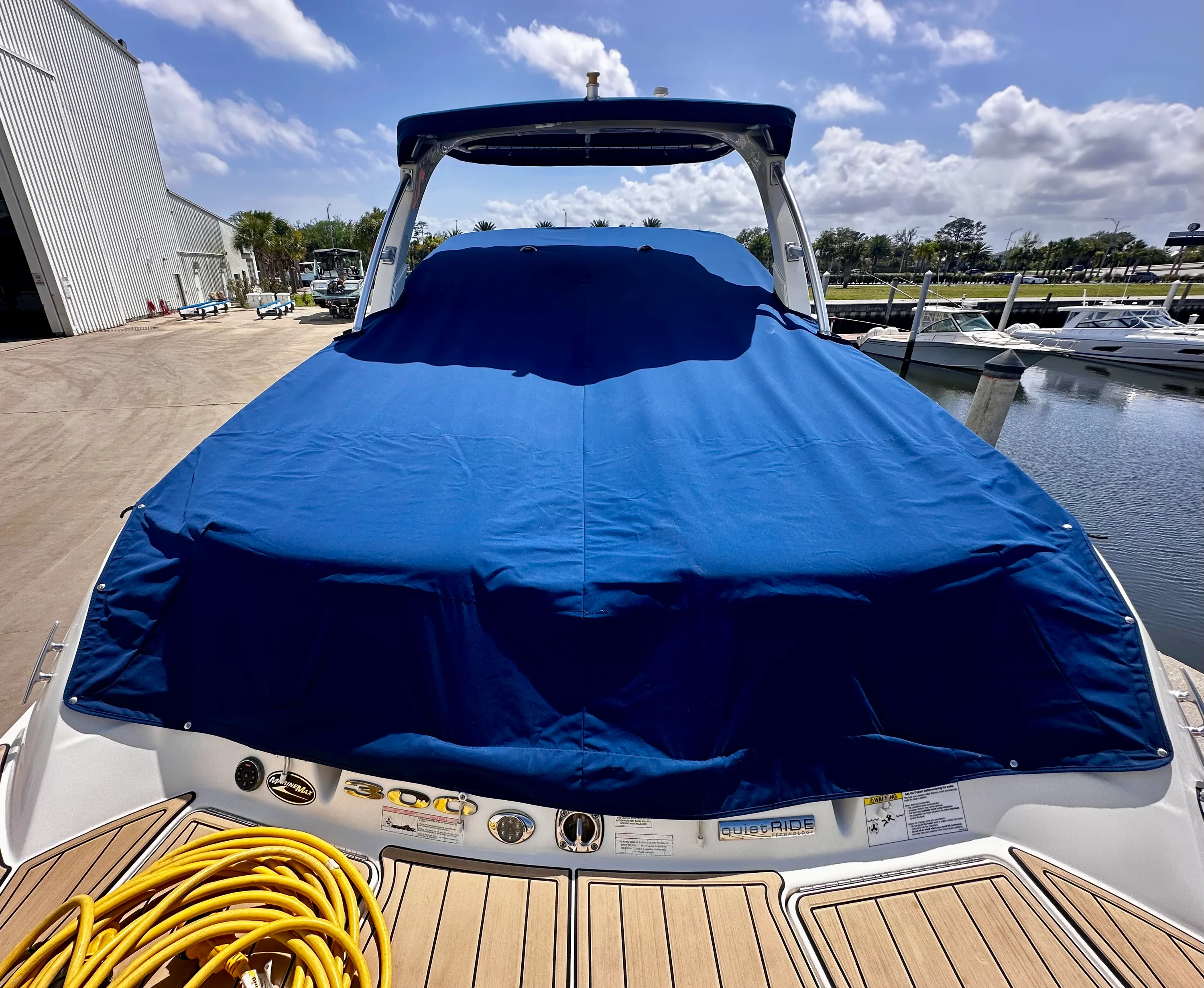 2016 Sea Ray 300 SLX Image Thumbnail #7