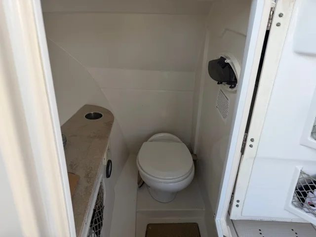 2016 Sailfish 275 DC Image Thumbnail #17