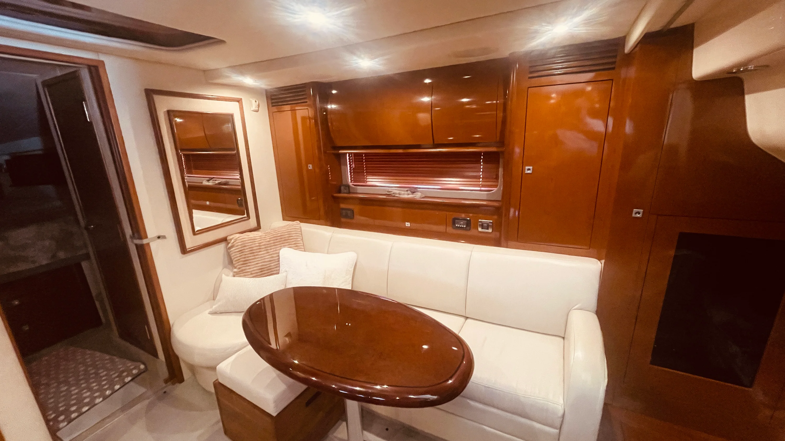 2008 Sea Ray 40 SUNDANCER Image Thumbnail #20