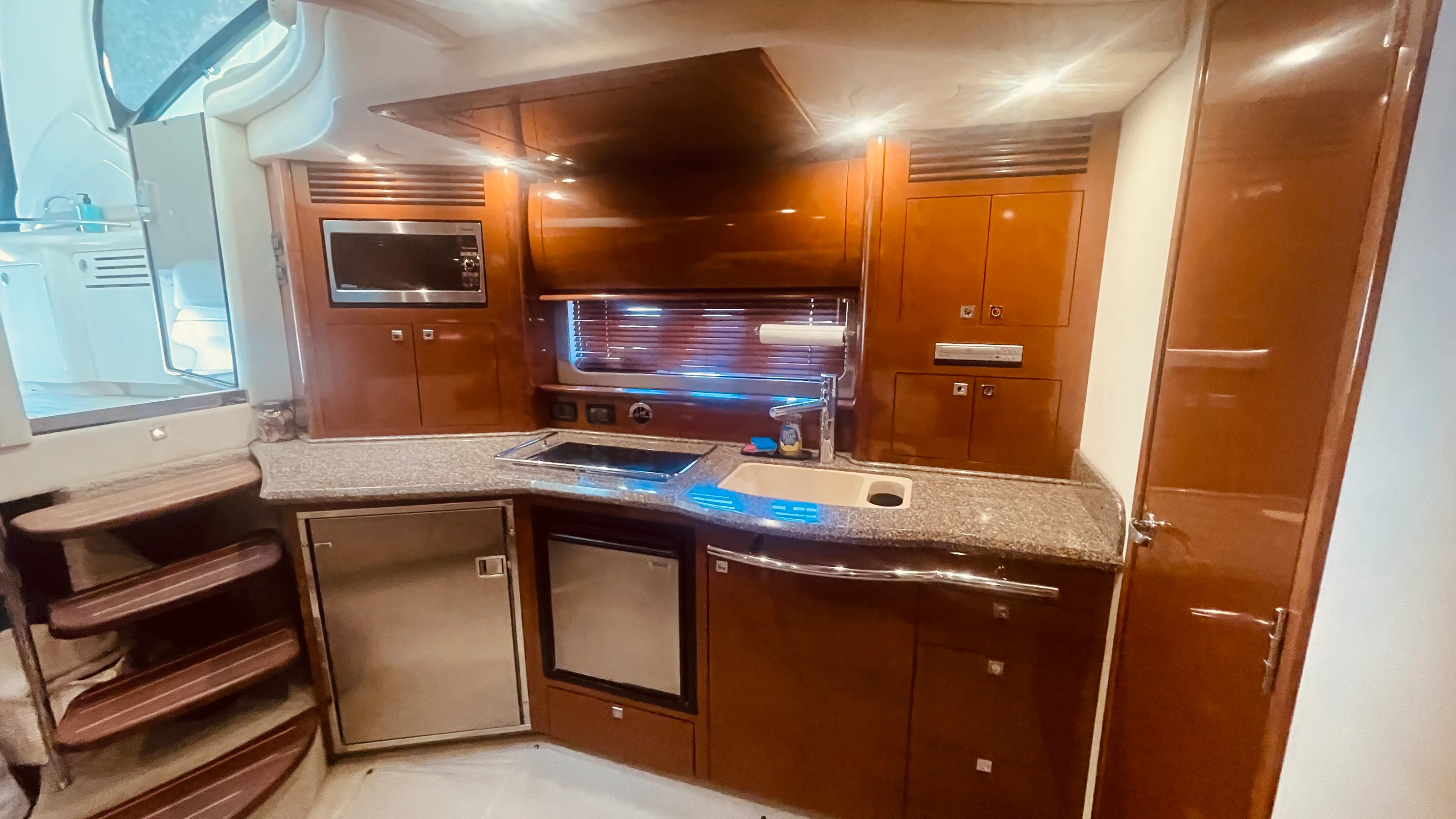 2008 Sea Ray 40 SUNDANCER Image Thumbnail #16