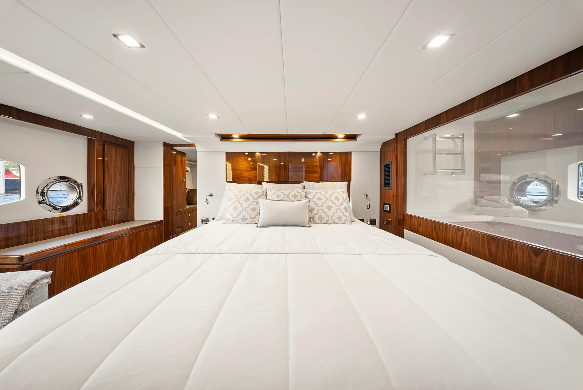 2024 Riviera 6000 SPORT YACHT Image Thumbnail #85