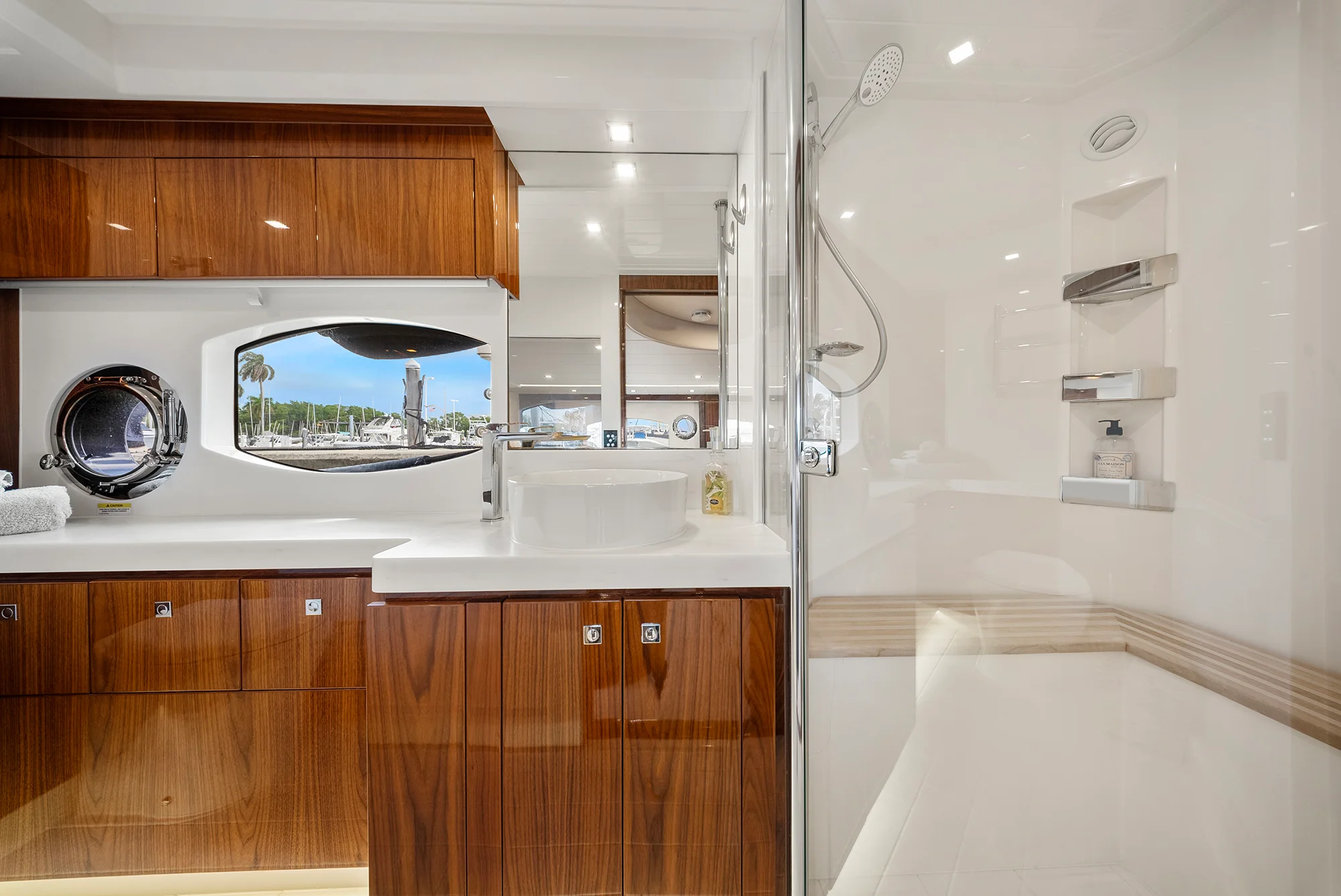 2024 Riviera 6000 SPORT YACHT Image Thumbnail #89