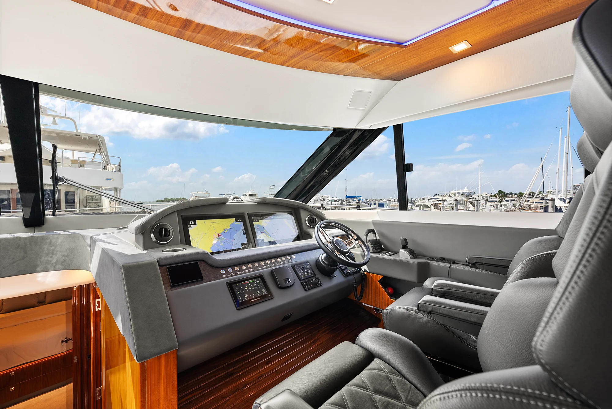 2024 Riviera 6000 SPORT YACHT Image Thumbnail #58