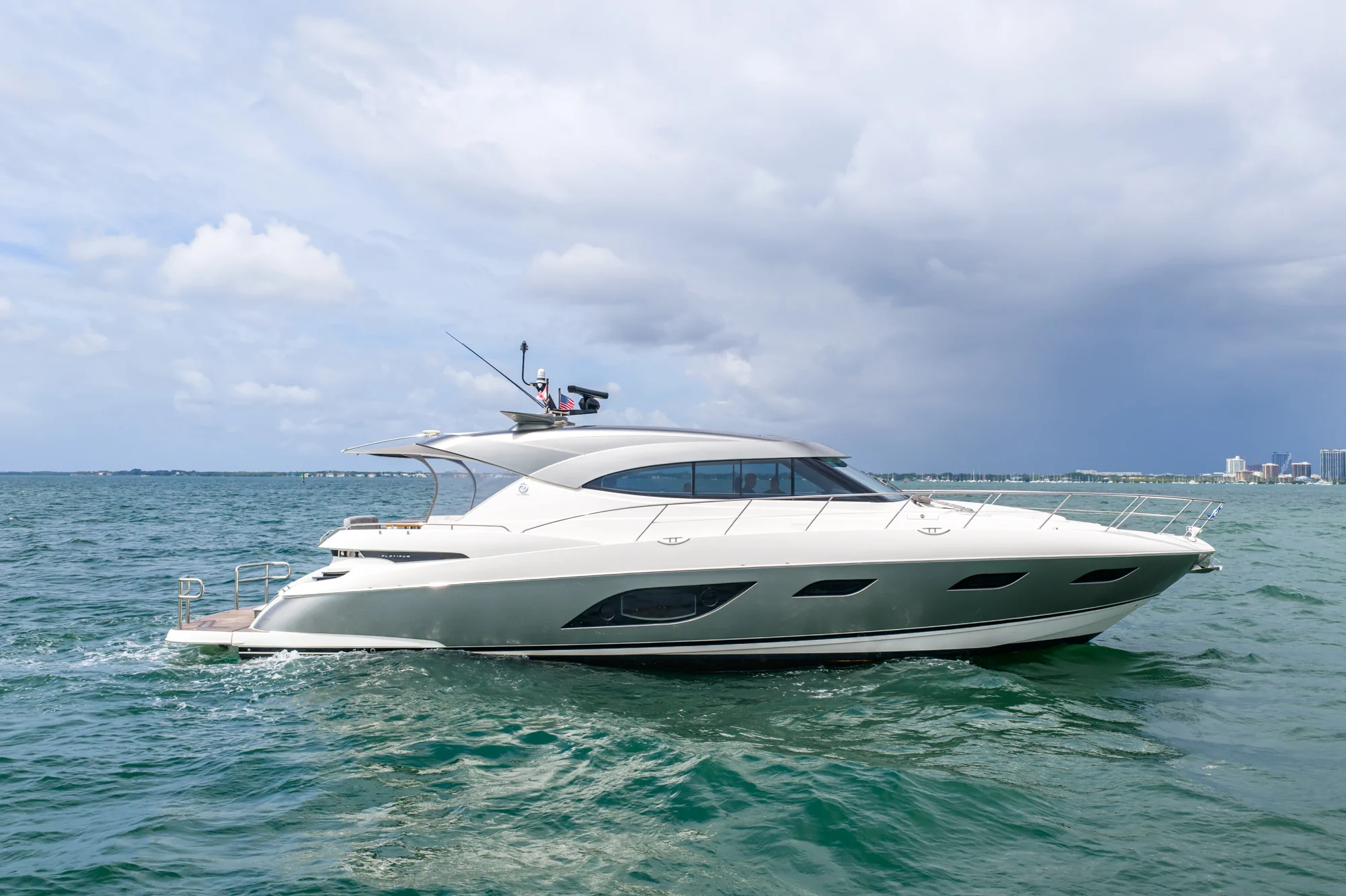 2024 Riviera 6000 SPORT YACHT Image Thumbnail #7