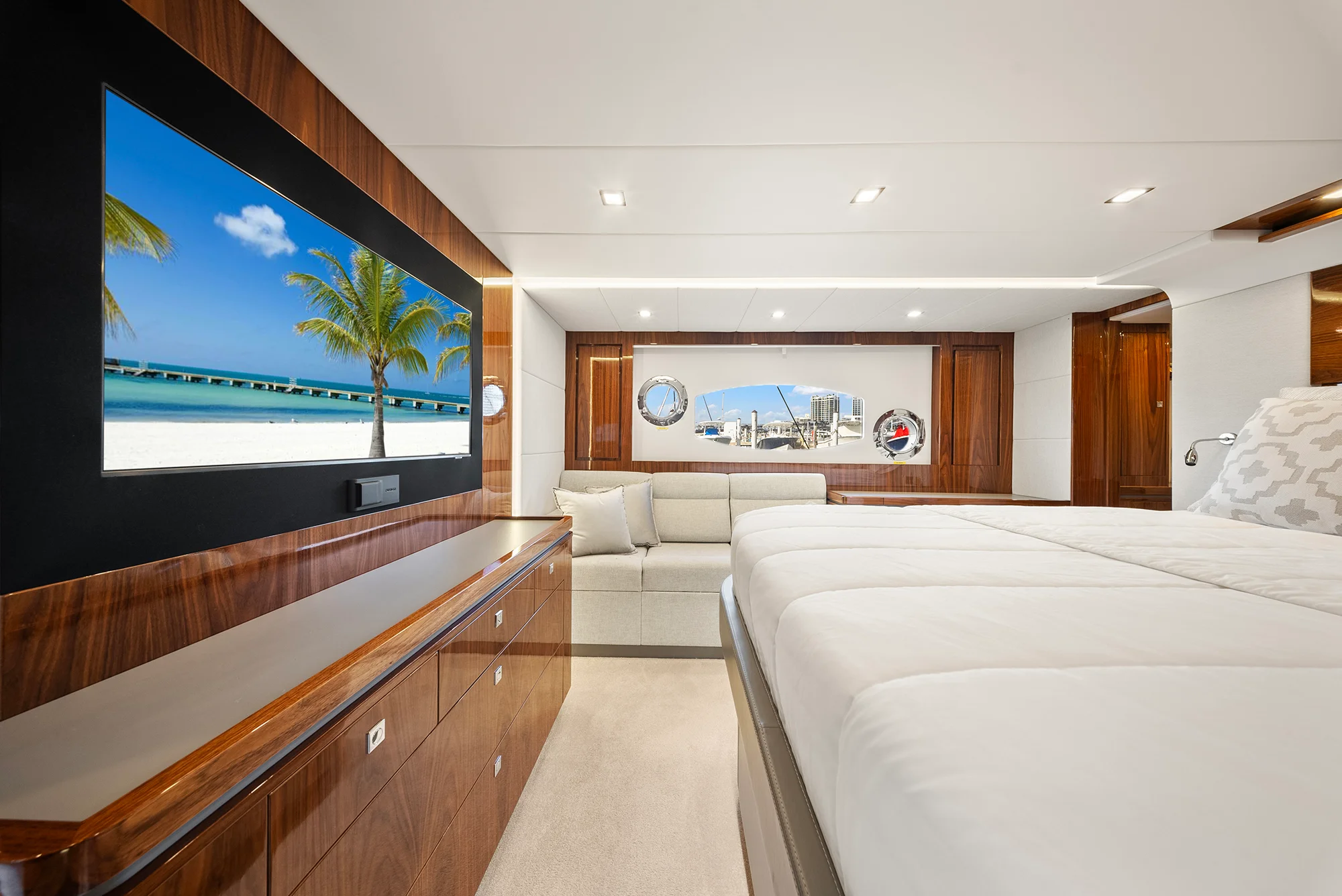 2024 Riviera 6000 SPORT YACHT Image Thumbnail #83