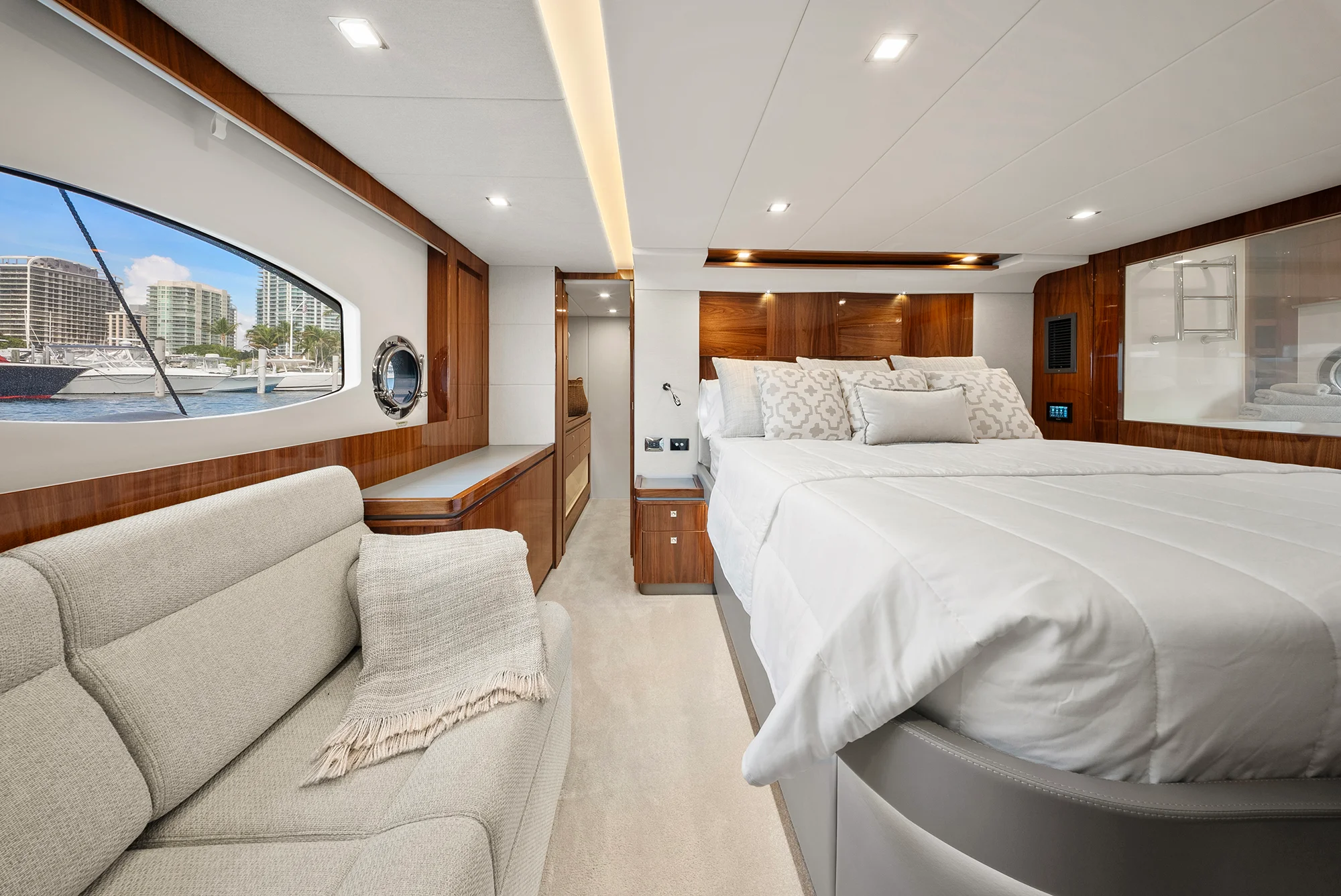 2024 Riviera 6000 SPORT YACHT Image Thumbnail #87