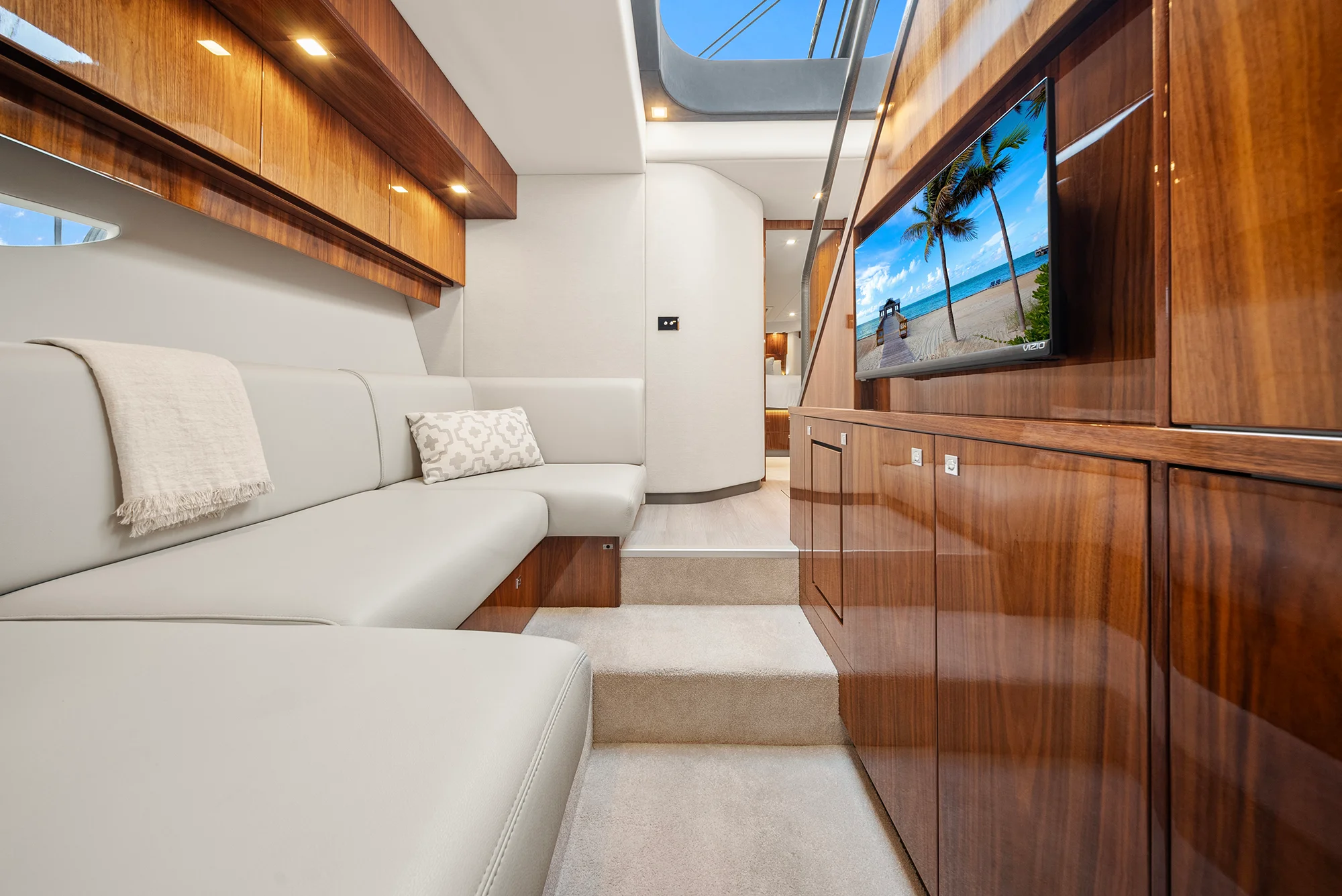 2024 Riviera 6000 SPORT YACHT Image Thumbnail #81