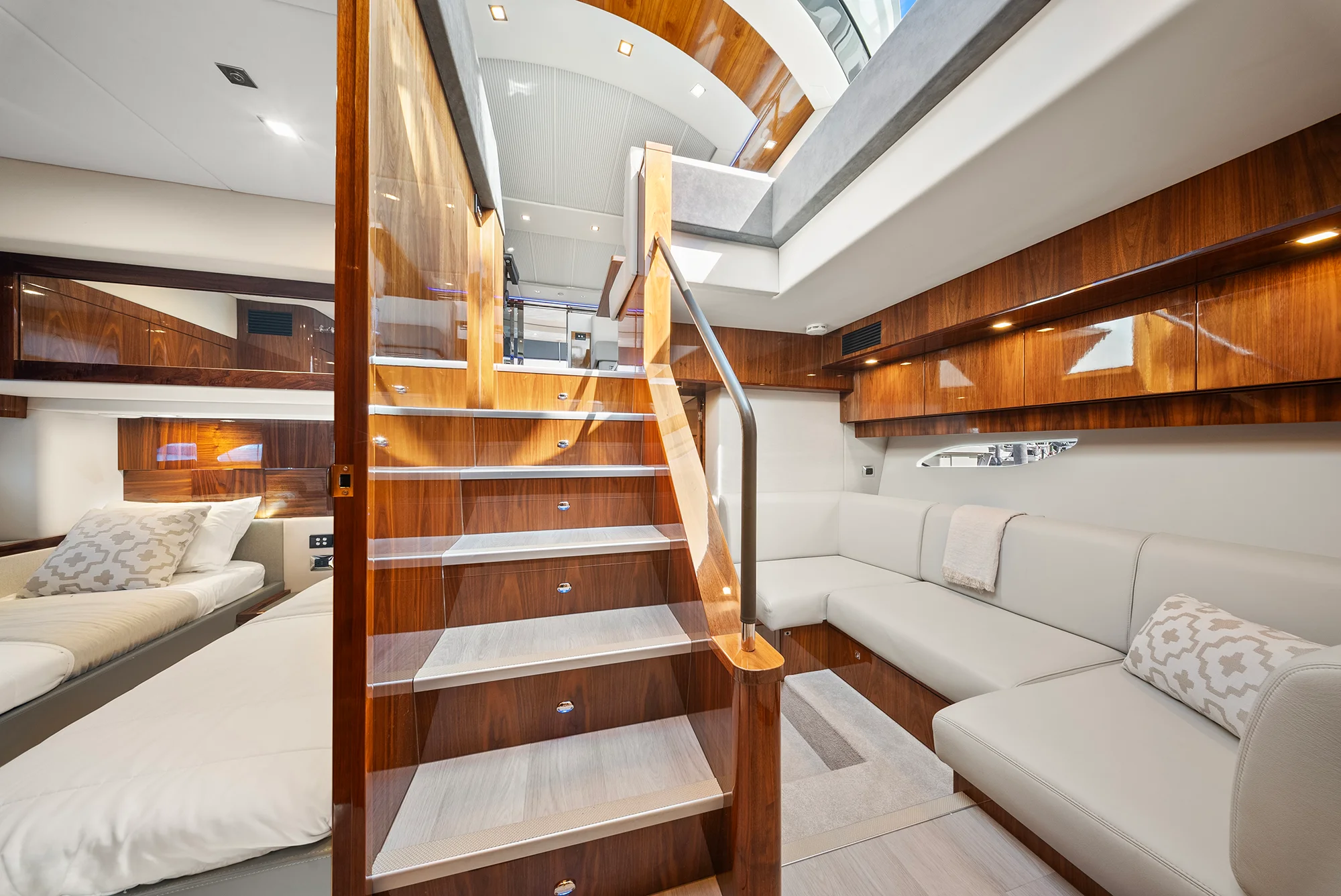 2024 Riviera 6000 SPORT YACHT Image Thumbnail #77