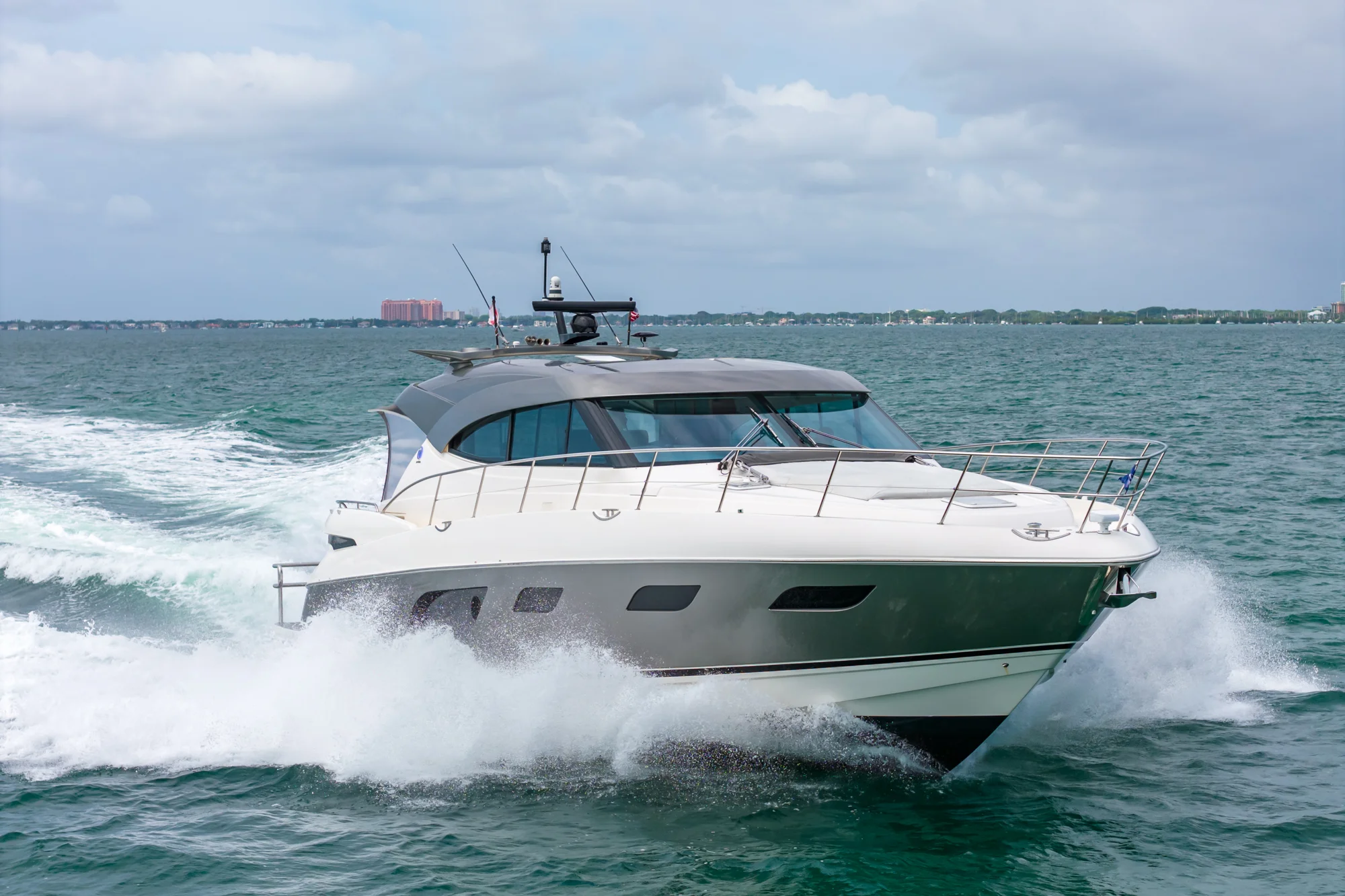 2024 Riviera 6000 SPORT YACHT Image Thumbnail #22