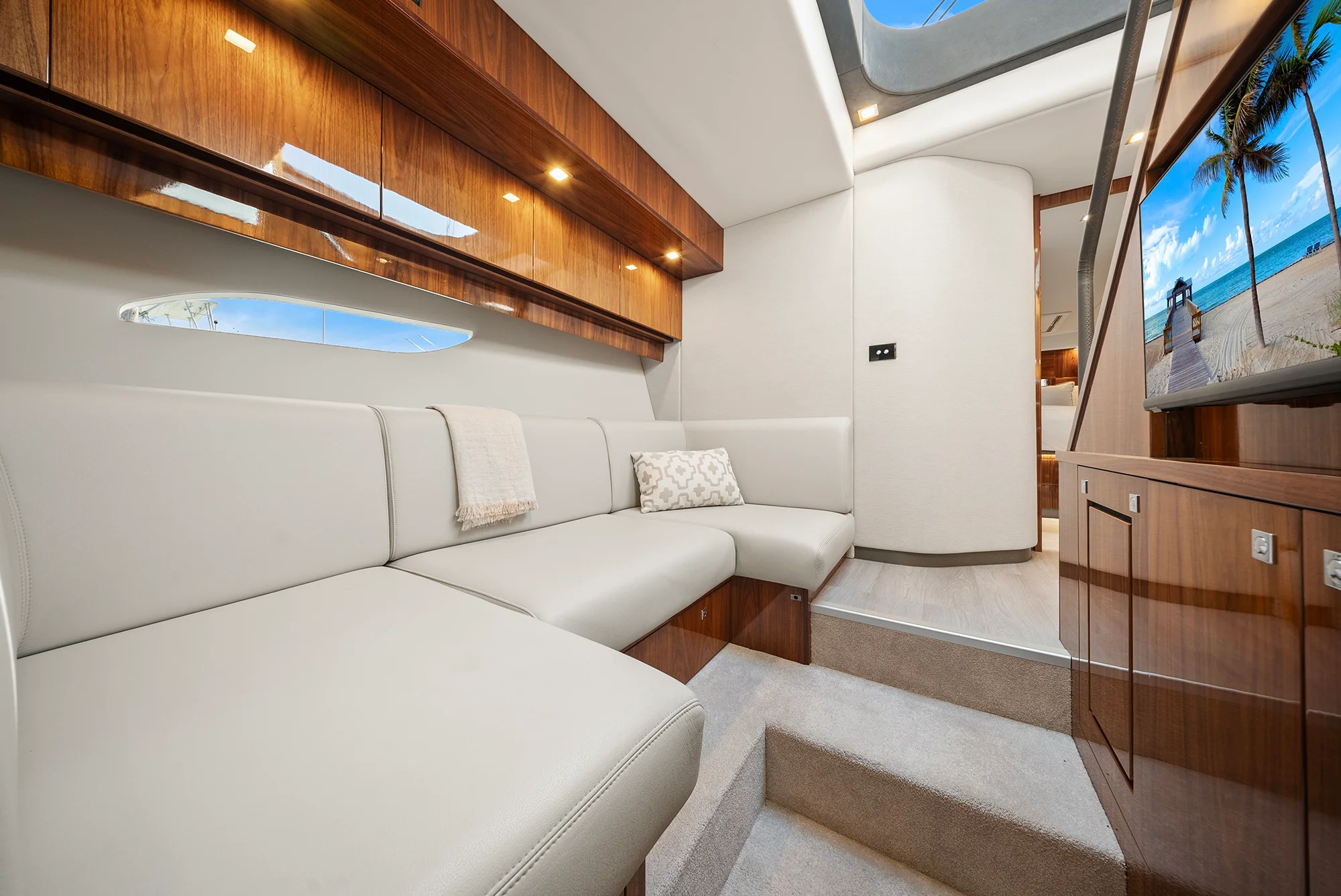 2024 Riviera 6000 SPORT YACHT Image Thumbnail #82