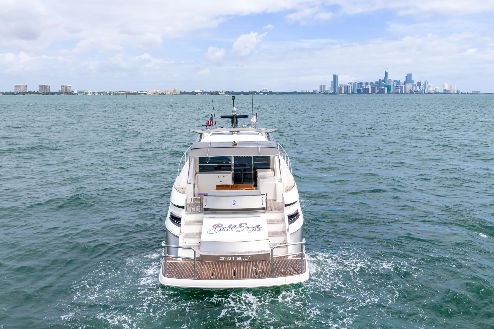 2024 Riviera 6000 SPORT YACHT Image Thumbnail #9